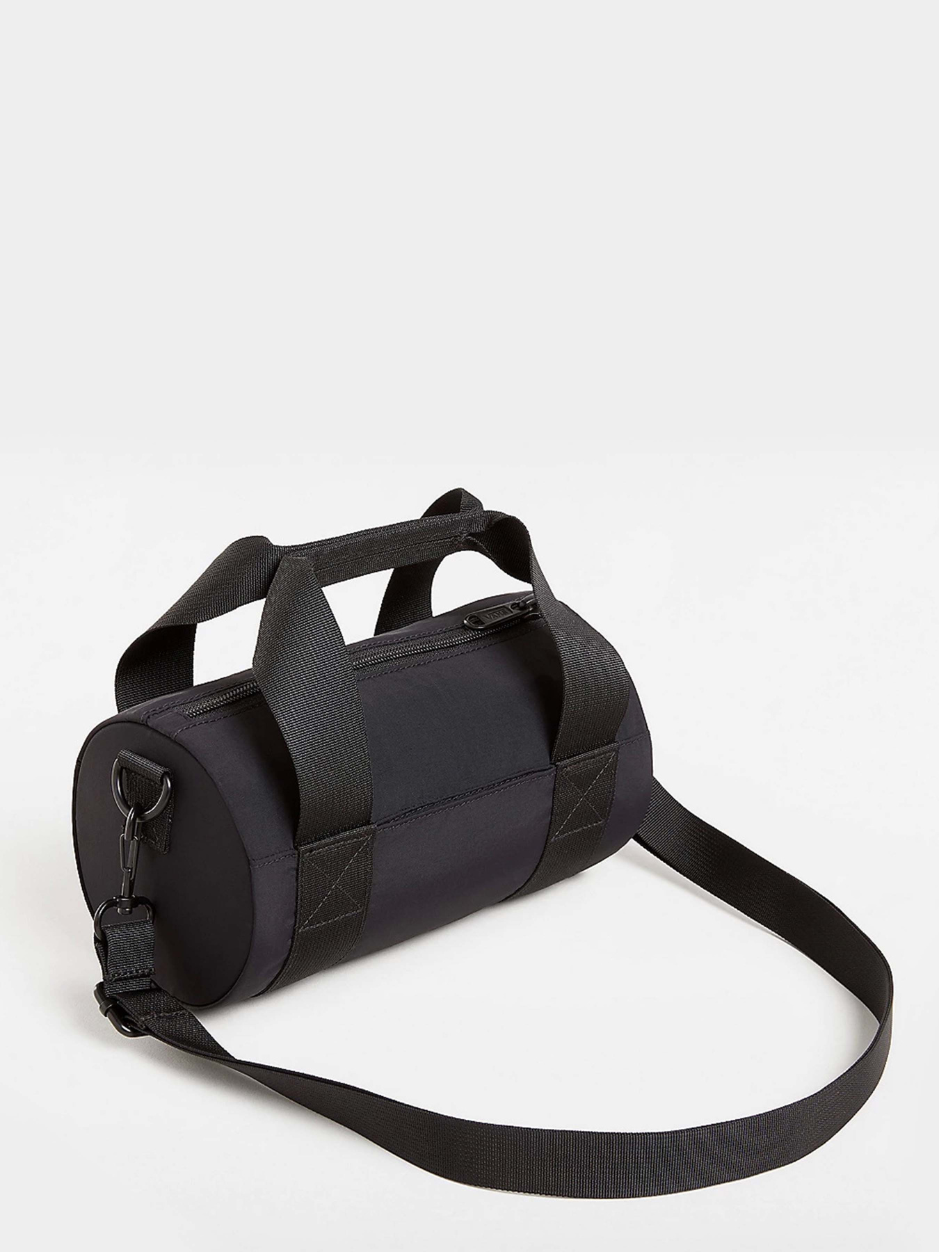 Кросс-боди Vans Barreled Mini модель VN000MNTBLK1 Кросс-боди Vans Barreled Mini модель VN000MNTBLK1 Фото