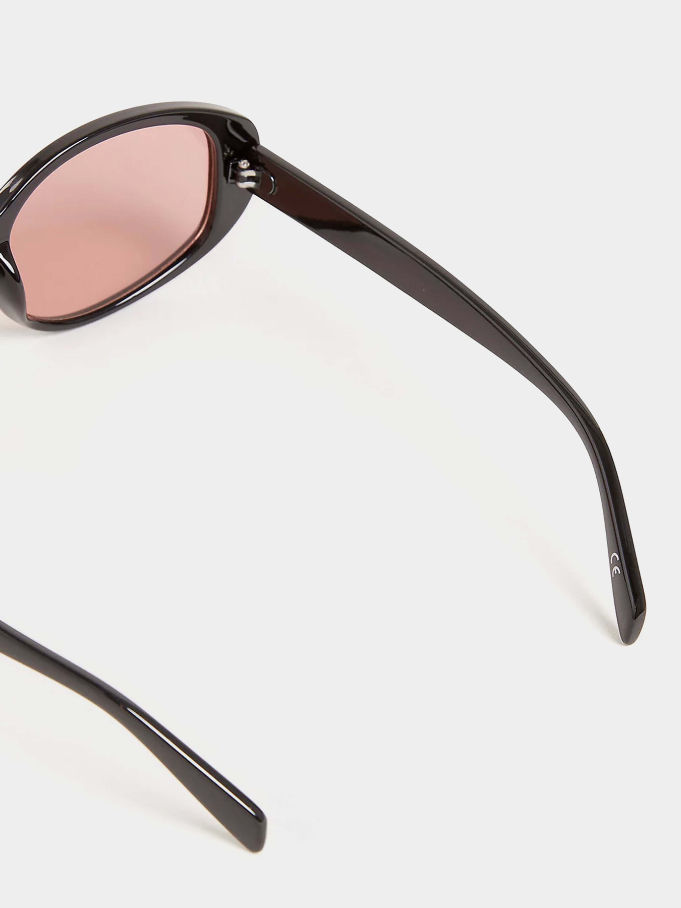 Сонцезахисні окуляри Vans Out There Модель VN000ND7BLK1 Фото