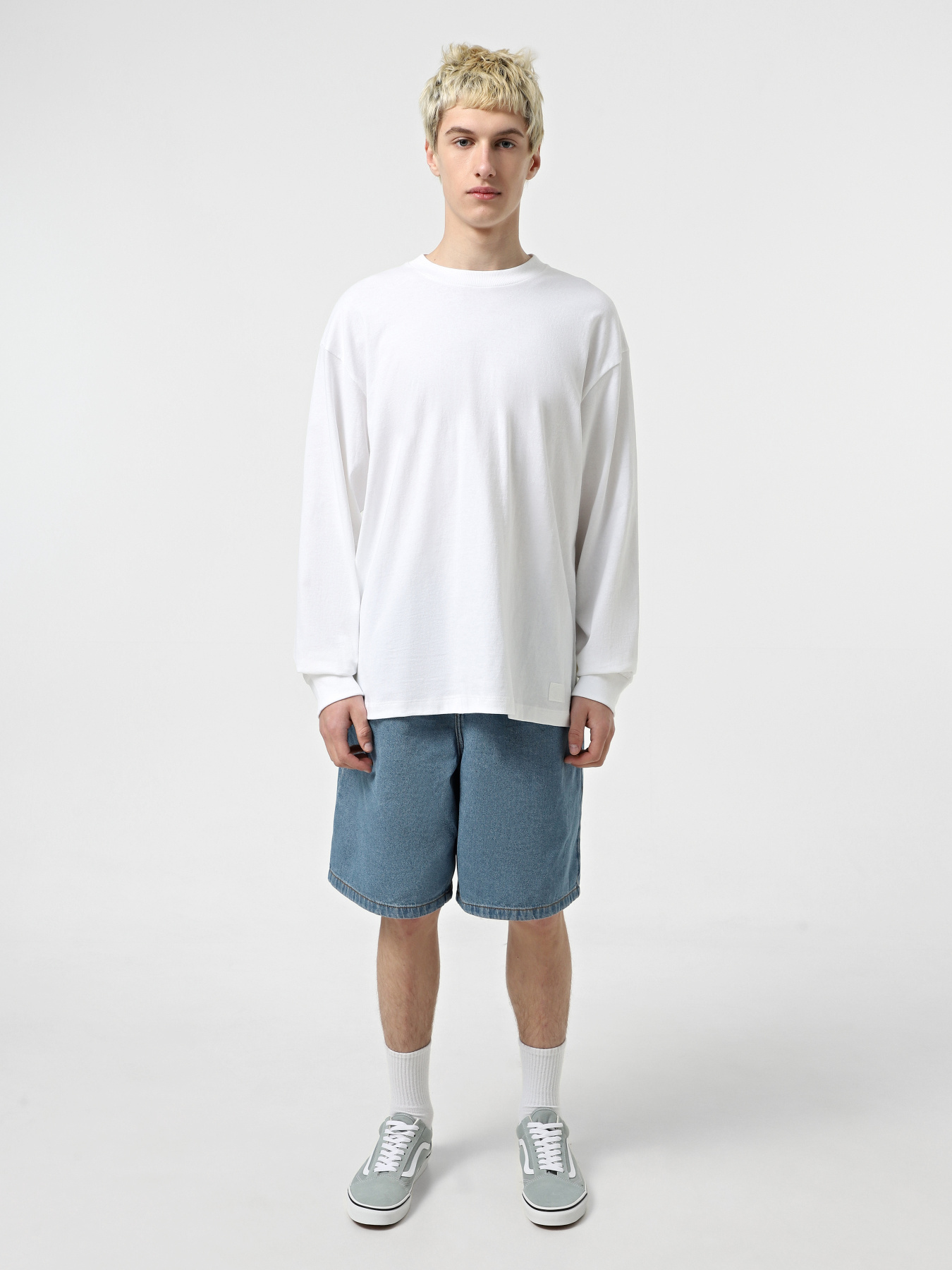 Лонгслів Vans Premium модель VN000P55WHT1 Фото