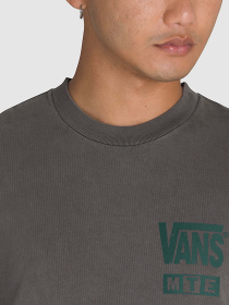 Футболка Vans MTE Sabertooth модель VN000M2RBLK1 Футболка Vans MTE Sabertooth модель VN000M2RBLK1 Фото