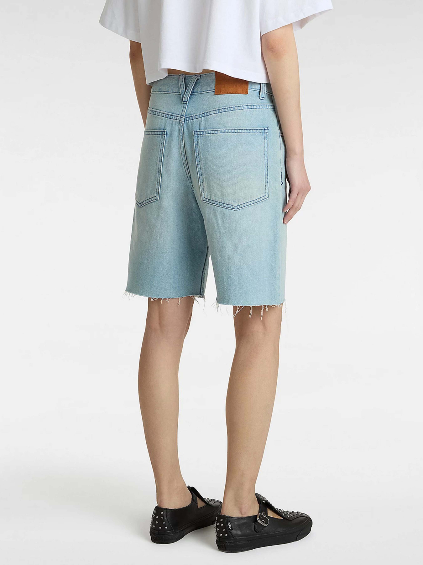 Шорты джинсовые Vans Sierelle Cut-Off Shorts модель VN000MBJTTJ1 Фото