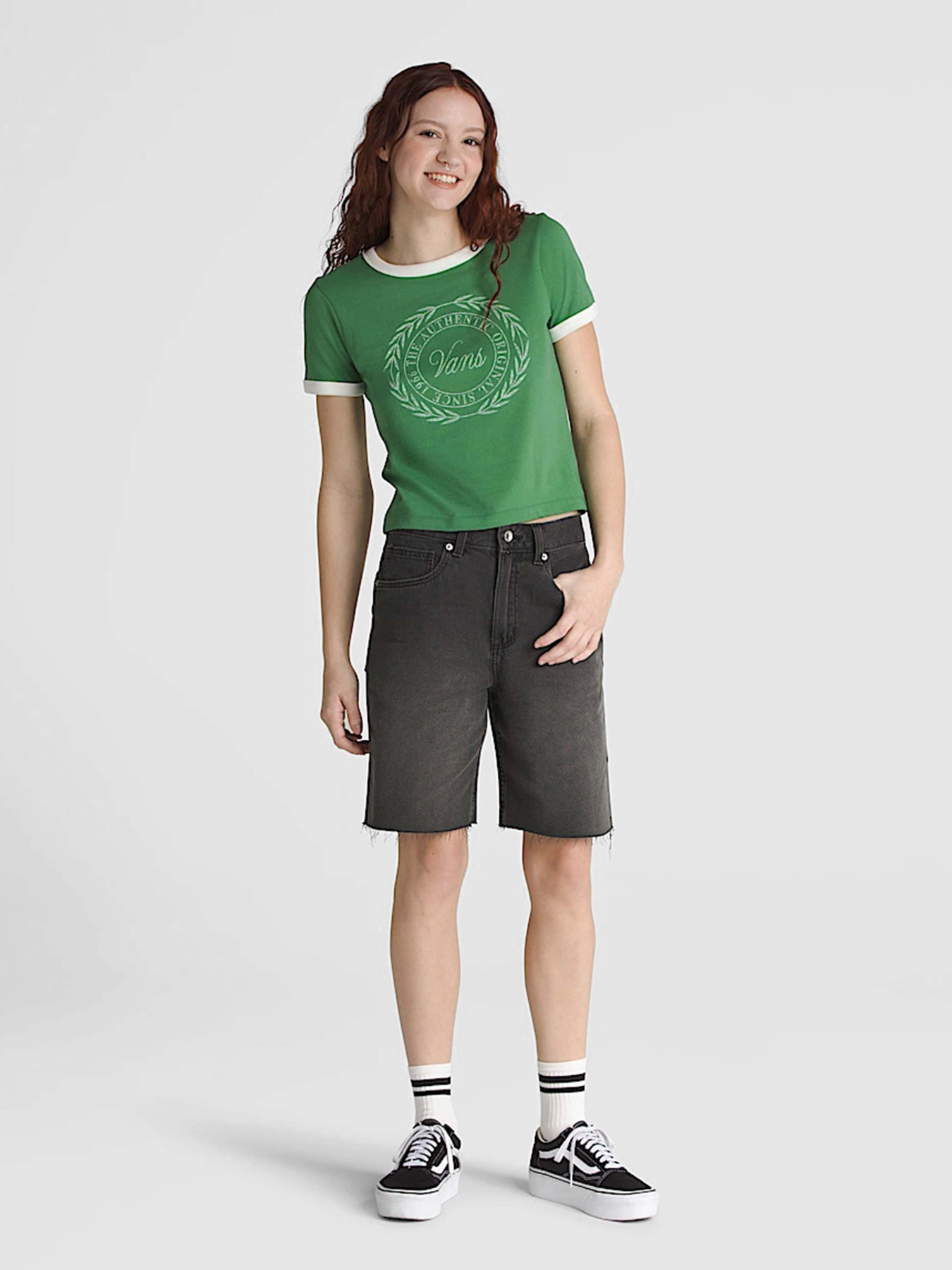 Джинсовые шорты Vans Sierelle Cut-Off Shorts модель VN000MBJEMQ1 Фото