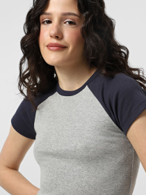 Футболка Vans Clare Raglan модель VN000M96EBD1 Фото