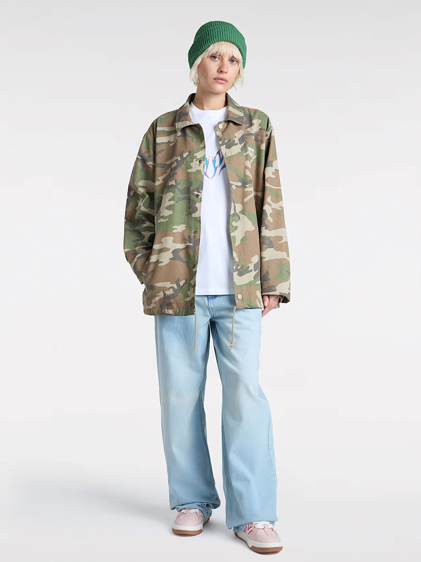 Футболка Vans Conduit модель VN000MCPWHT1 Футболка Vans Conduit модель VN000MCPWHT1 Фото