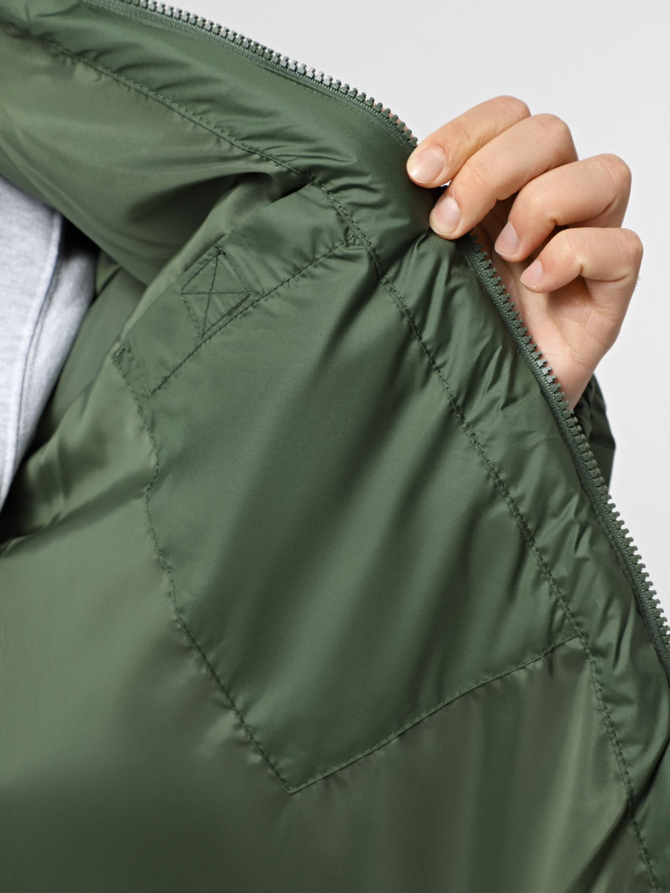 Зимняя куртка Vans MTE Hillgate модель VN000PJ9EN61 Фото