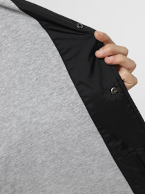 Демисезонная куртка Vans Riley модель VN000P75BLK1 Фото