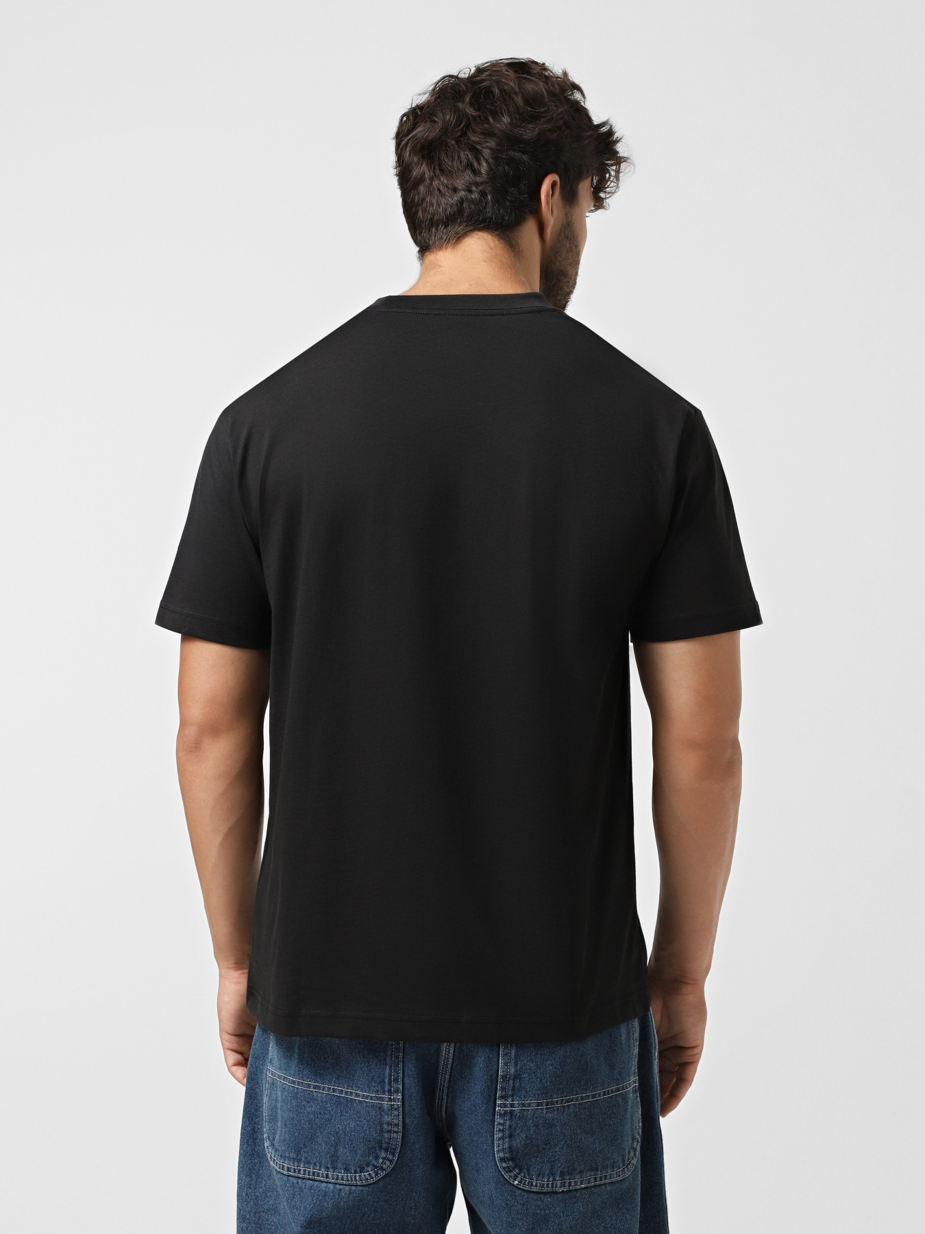 Футболка Vans Left Chest модель VN000R9XBLK1 Футболка Vans Left Chest модель VN000R9XBLK1 Фото