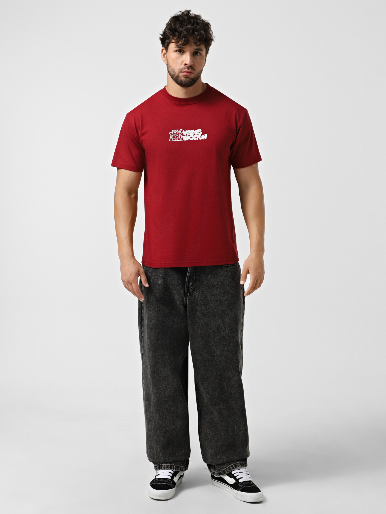 Футболка Vans World Модель VN000PBSBRD1 Фото