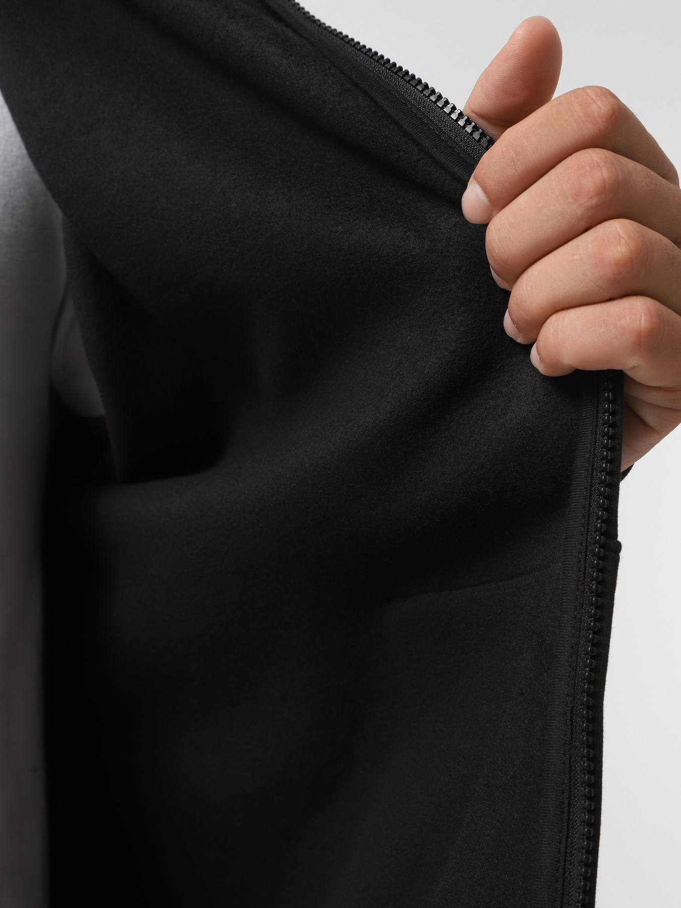 Кофта Vans Left Chest модель VN000R9ZBLK1 Кофта Vans Left Chest модель VN000R9ZBLK1 Фото