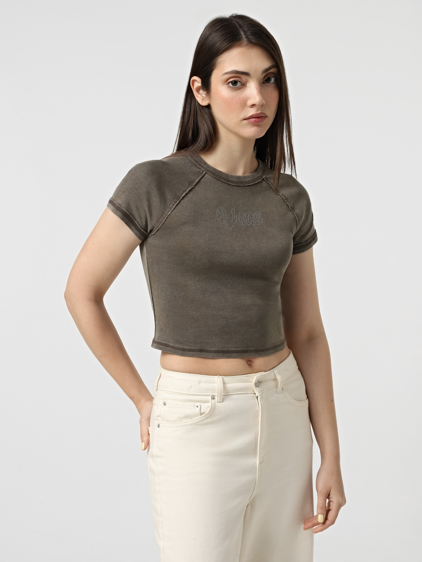 Топ Vans Claire Embellished Baby Tee модель VN000Q0PEMP1 Топ Vans Claire Embellished Baby Tee модель VN000Q0PEMP1 Фото