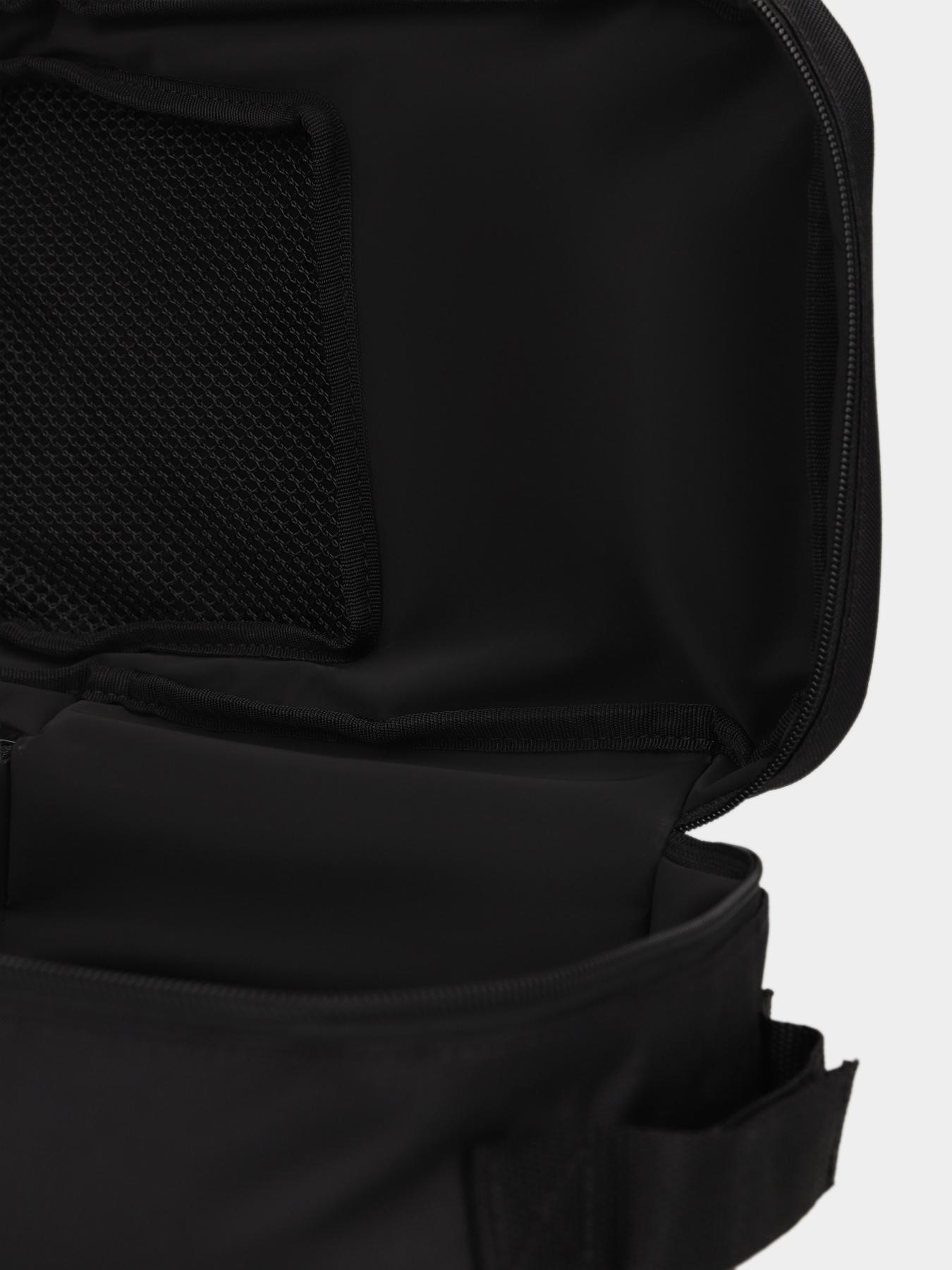 Сумка Vans Old Skool Lunch Bag 8,5L модель VN000PSJBFM1 Фото