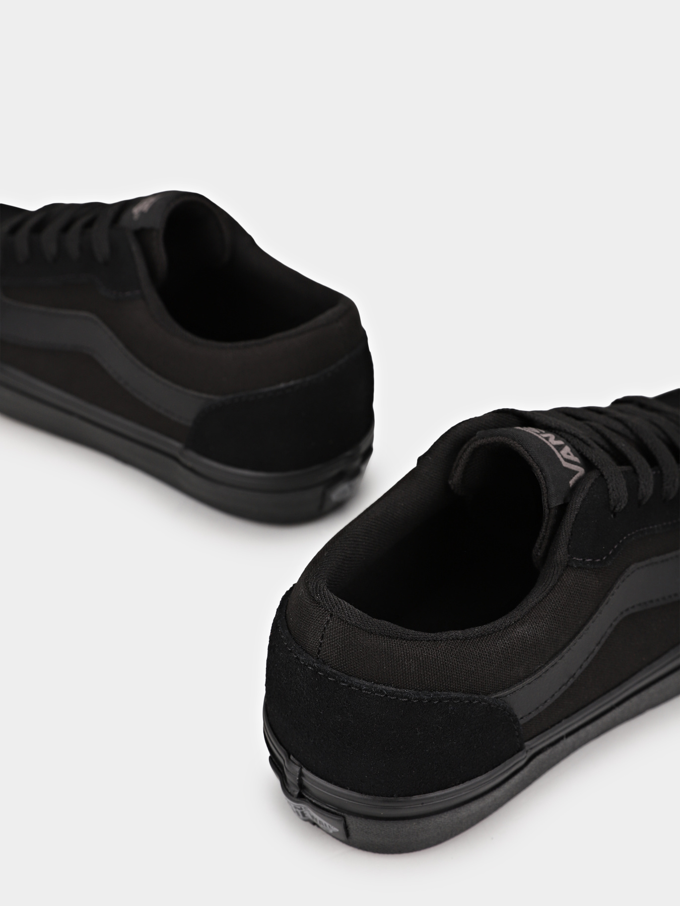 Кеды низкие Vans VERO модель VN000Y7FBKA1 Кеды низкие Vans VERO модель VN000Y7FBKA1 Фото