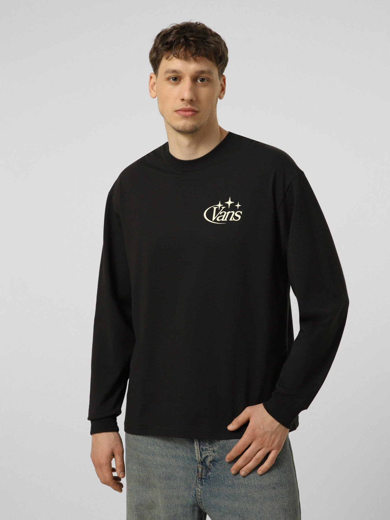 Лонгслив Vans ADVANCED VEE LS TEE модель VN000SX4BLK1 Лонгслив Vans ADVANCED VEE LS TEE модель VN000SX4BLK1 Фото