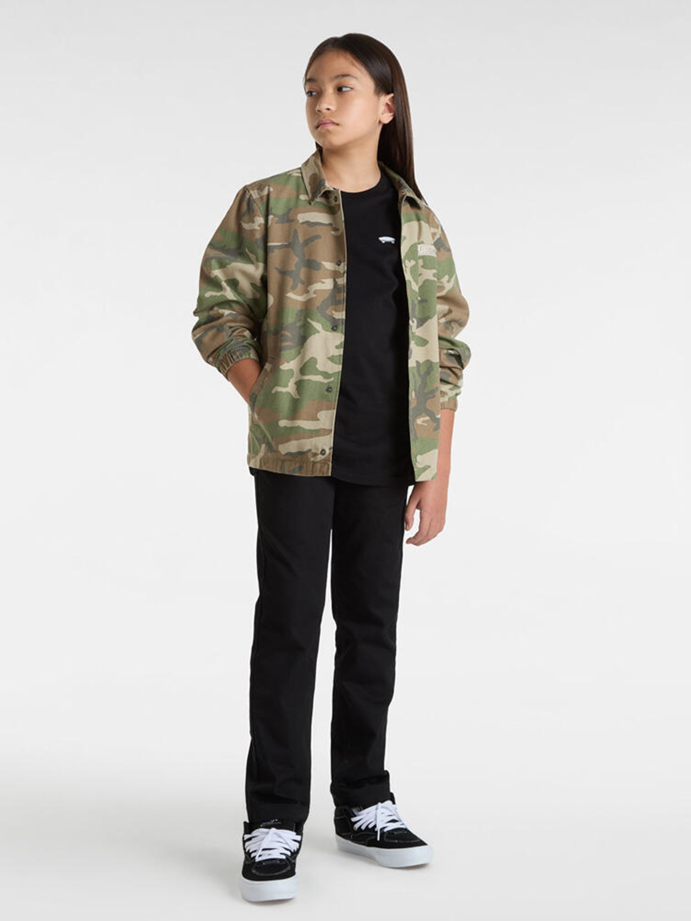 Лонгслив Vans LEFT CHEST II LOOSE LS модель VN000P1SBLK1 Лонгслив Vans LEFT CHEST II LOOSE LS модель VN000P1SBLK1 Фото