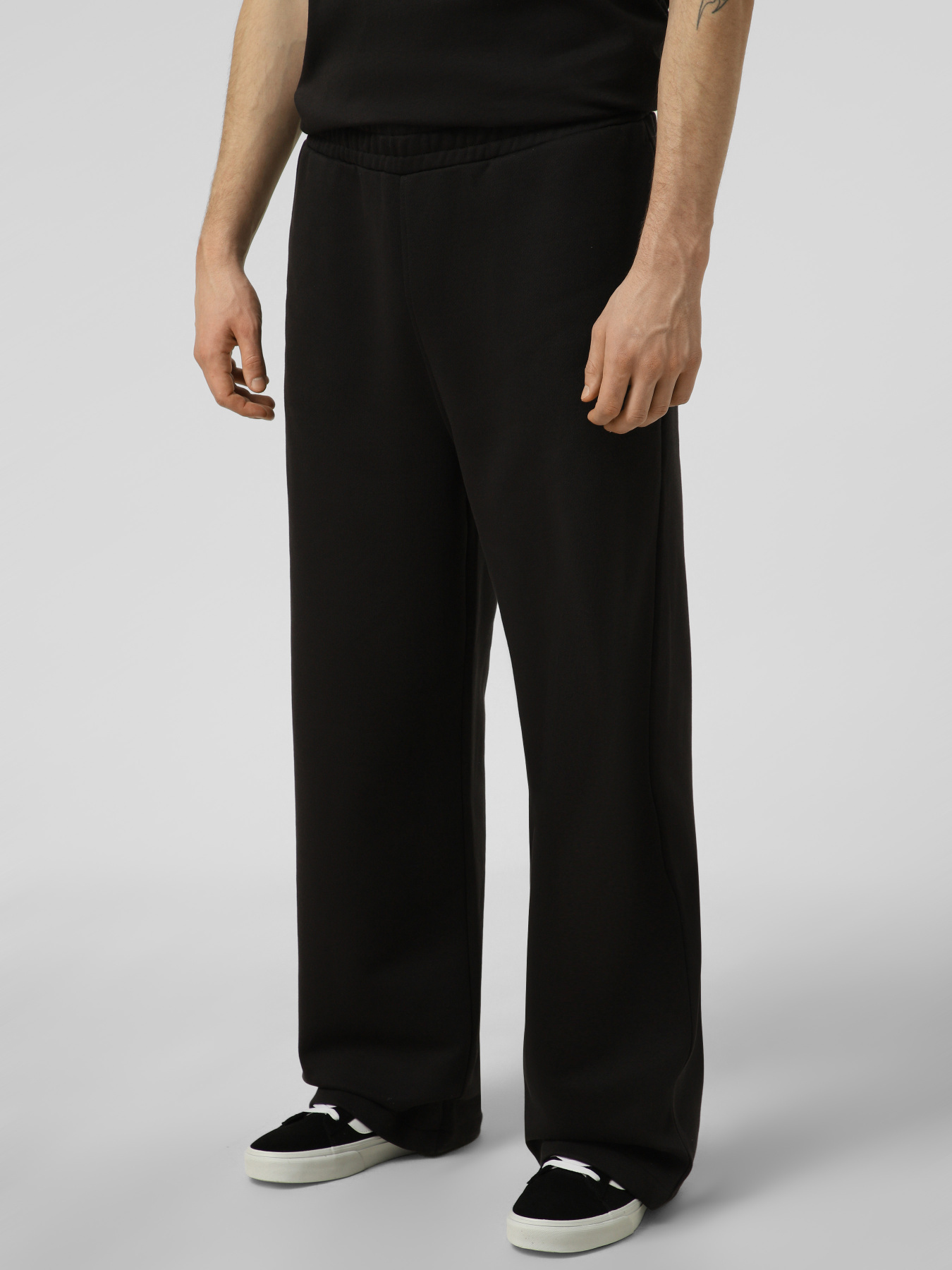 Прямі джинси Vans STRAIGHT LEG SWEATPANT модель VN000XDABLK1 Фото