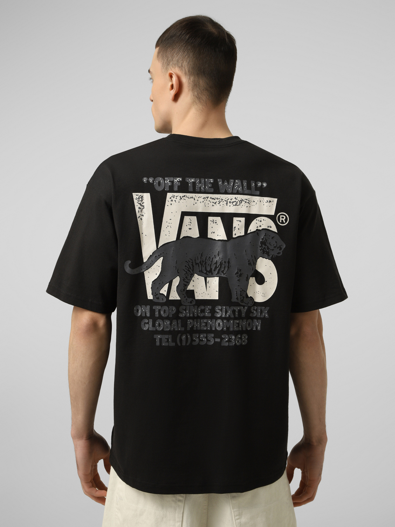 Футболка Vans AWAKEN TIGER SS TEE модель VN000XHTBLK1 Футболка Vans AWAKEN TIGER SS TEE модель VN000XHTBLK1 Фото