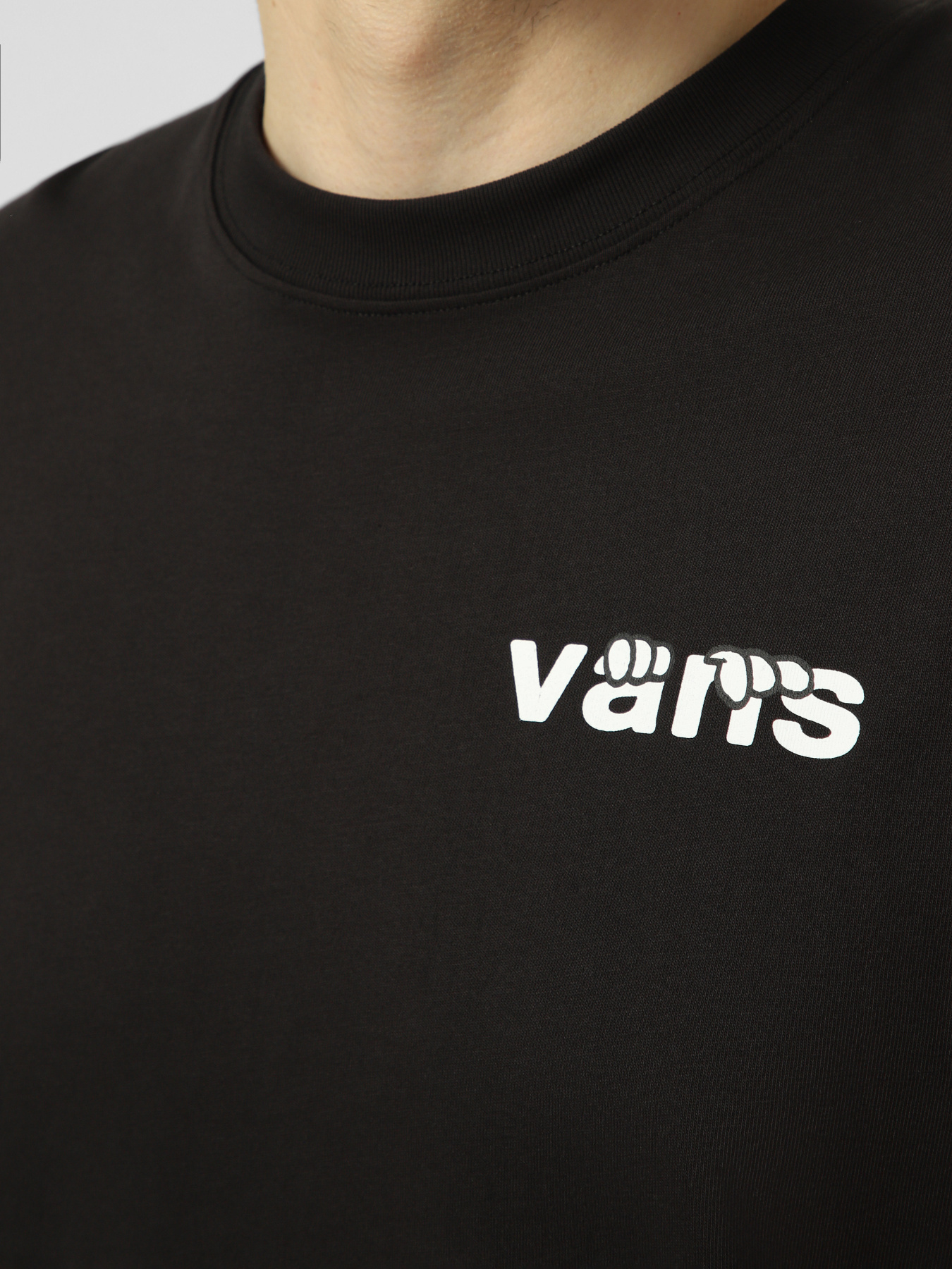 Футболка Vans KEYHOLE CLASSIC SS TEE модель VN000VYFBLK1 Фото