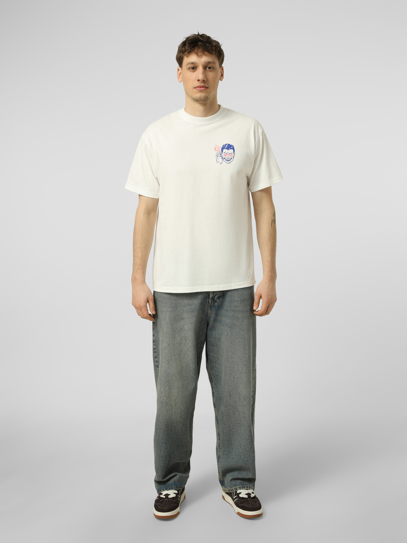 Футболка Vans NEED VANS SS TEE модель VN000TQDWHT1 Фото