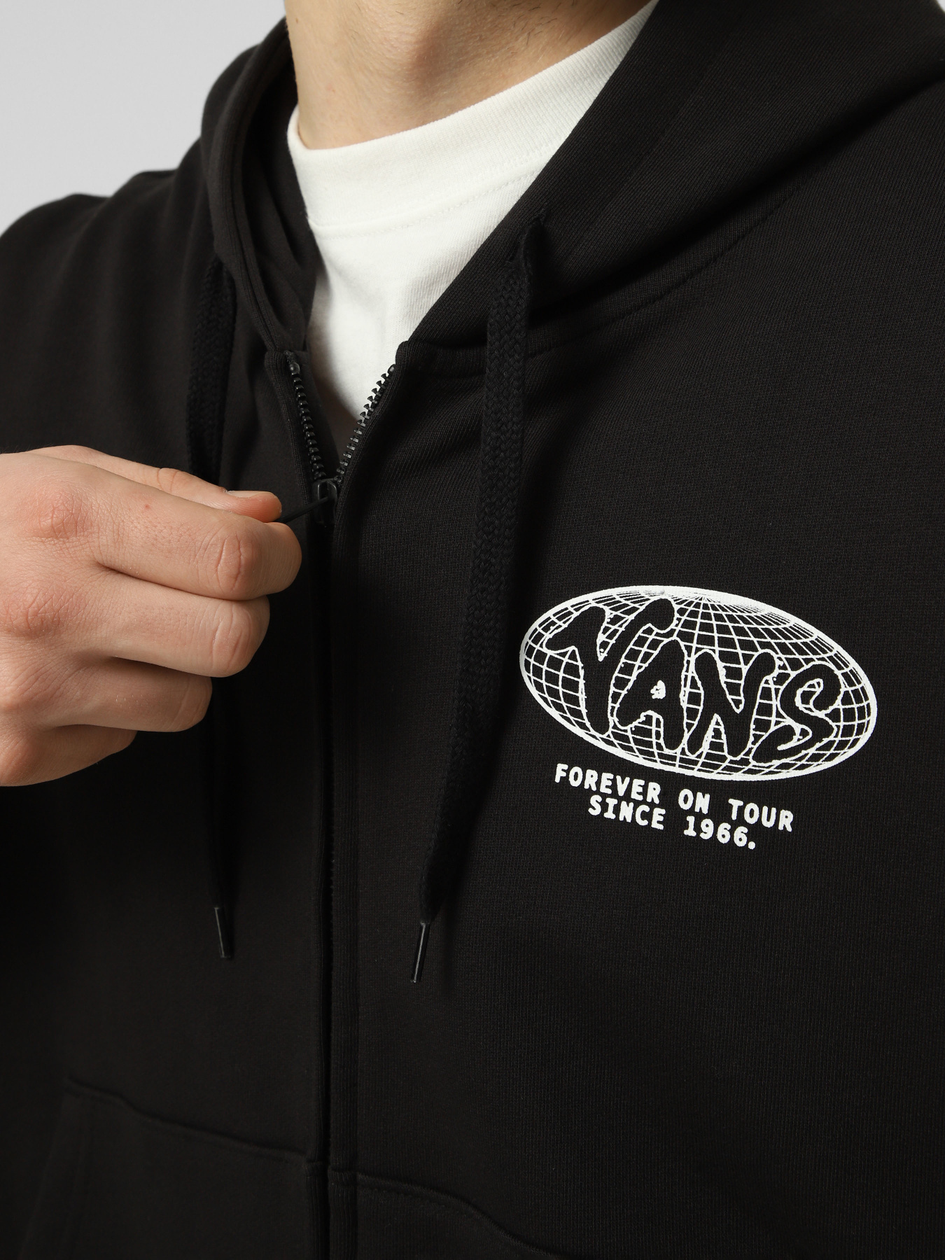 Спортивная кофта Vans WORLD TOUR LOOSE FZ модель VN000W4BBLK1 Фото