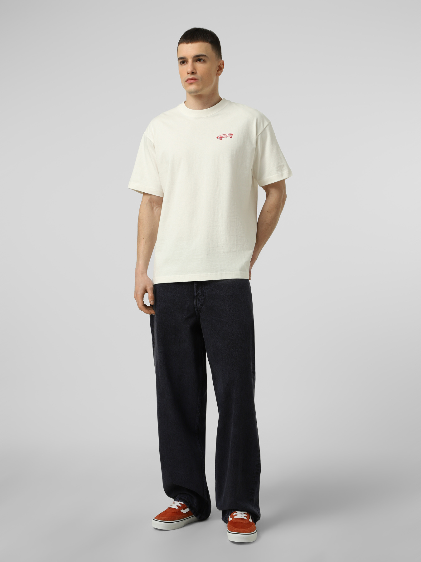 Футболка Vans LX FULL DECK SS TSHIRT модель VN000T6VC9F1 Футболка Vans LX FULL DECK SS TSHIRT модель VN000T6VC9F1 Фото