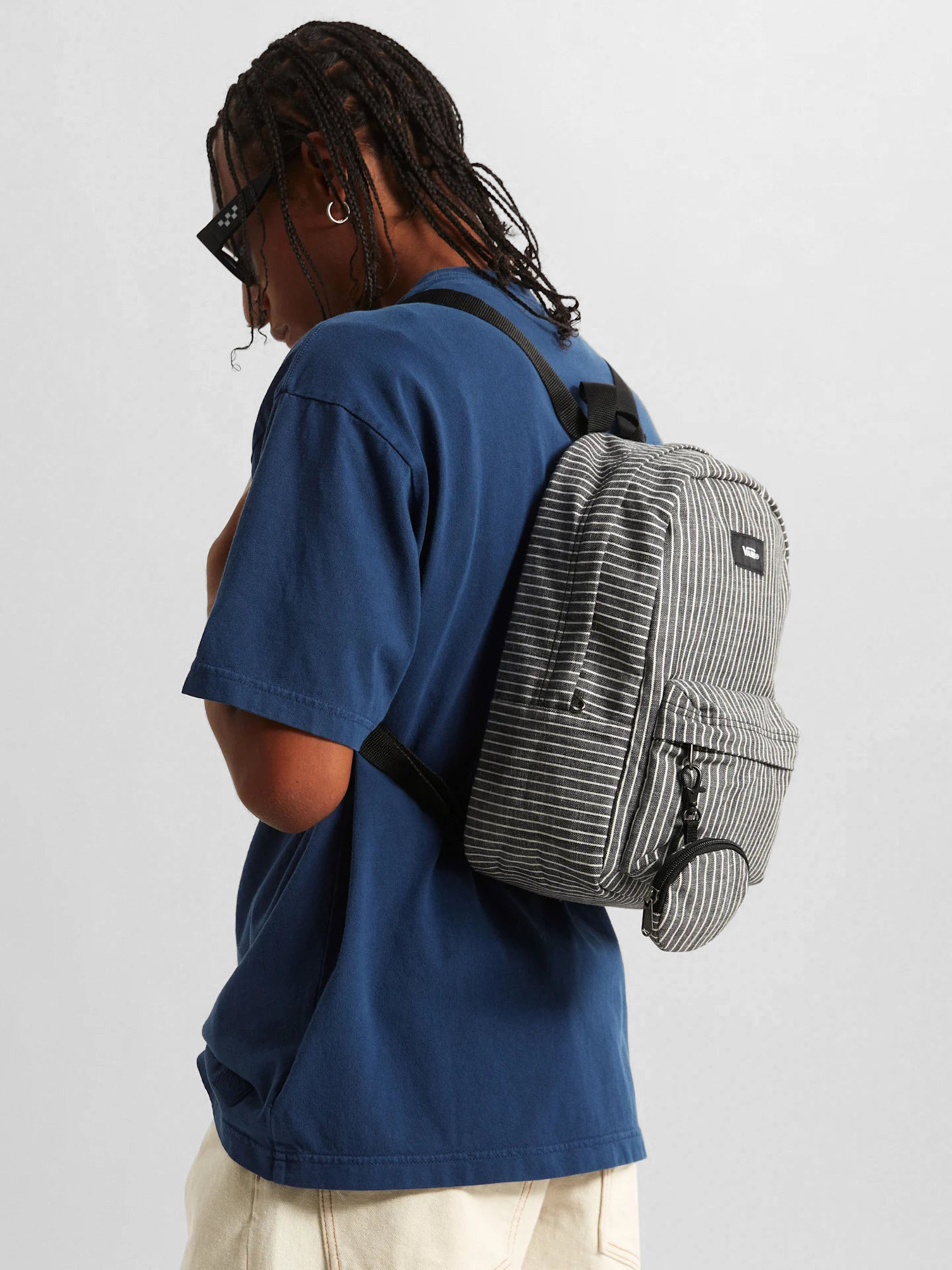 Рюкзаки Vans OLD SKOOL MINI BACKPACK модель VN000Q9AYB21 Фото