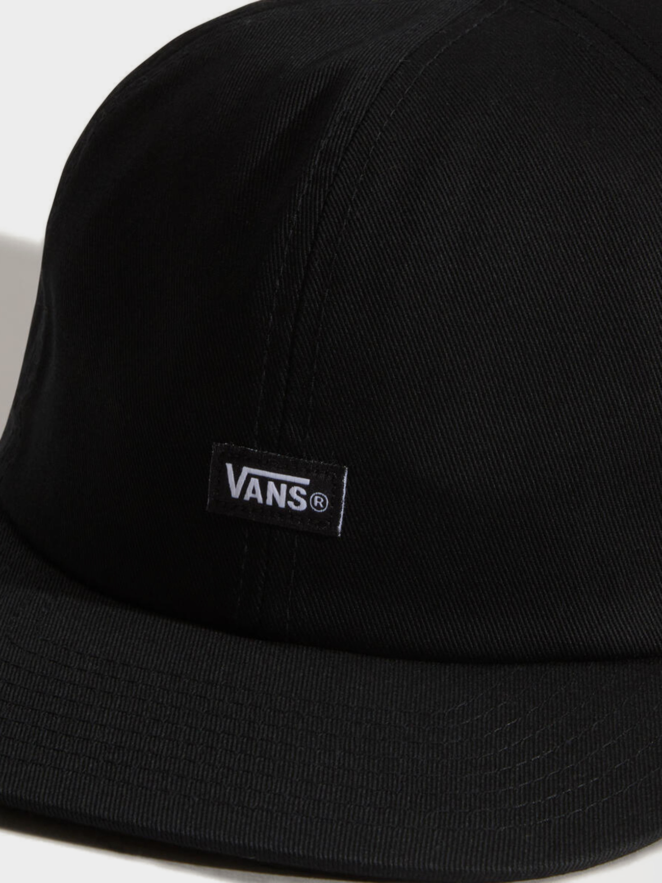 Кепка Vans VANS JOCKEY модель VN000QA1BLK1 Кепка Vans VANS JOCKEY модель VN000QA1BLK1 Фото