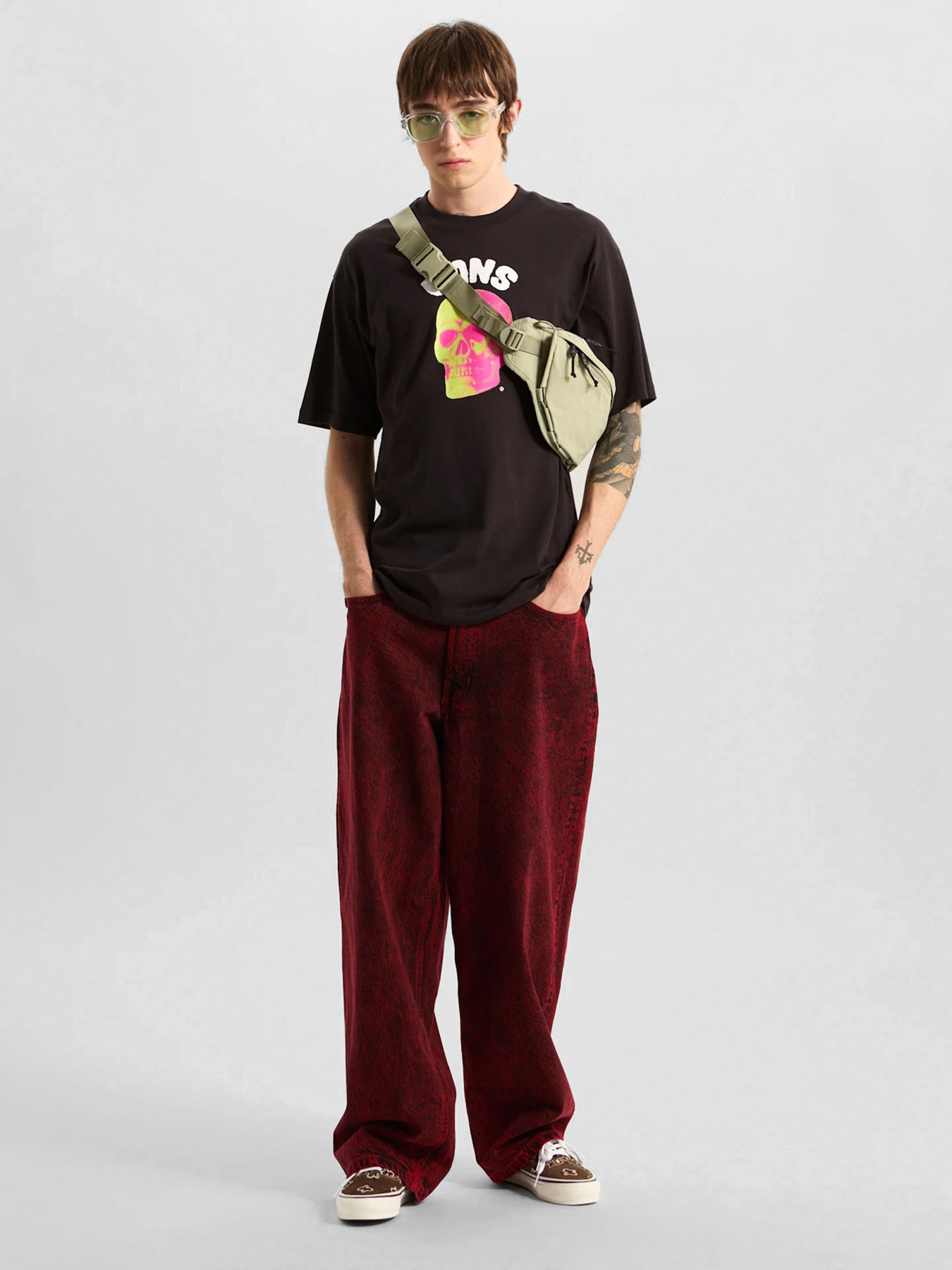 Футболки и поло Vans BONE HEAD LOOSE SS TEE модель VN000VYWBLK1 Фото