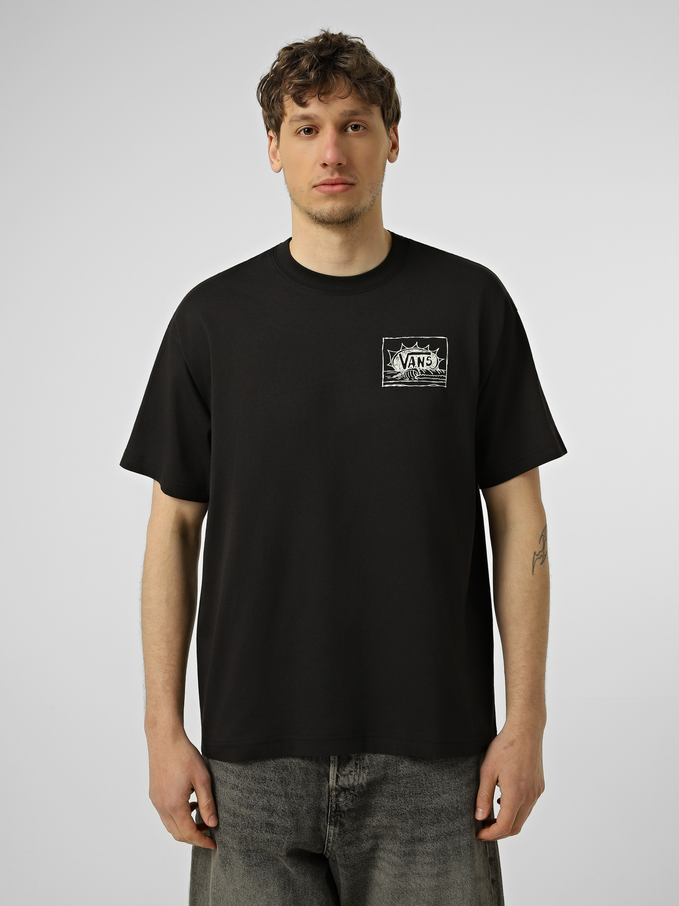 Футболки и поло Vans BRIGHT DAY SS TEE модель VN000TRGBLK1 Фото