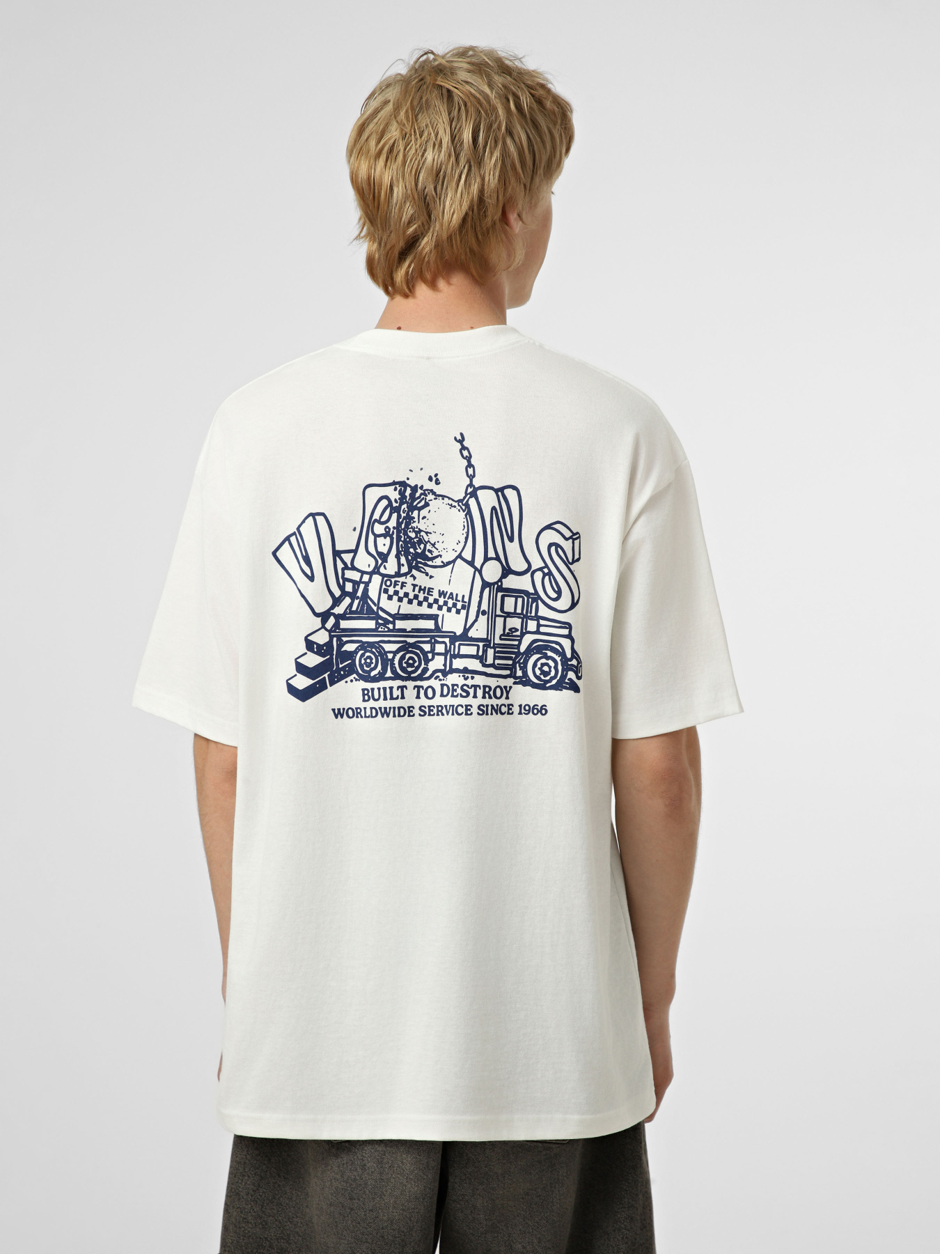 Футболки і поло Vans DEMOLISH SS TEE модель VN000XHQWHT1 Фото