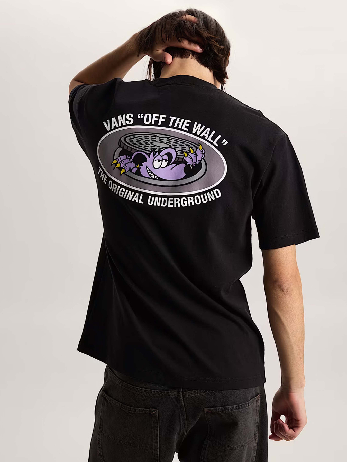Футболки и поло Vans DOWNSIDE SS TEE модель VN000SXSBLK1 Фото
