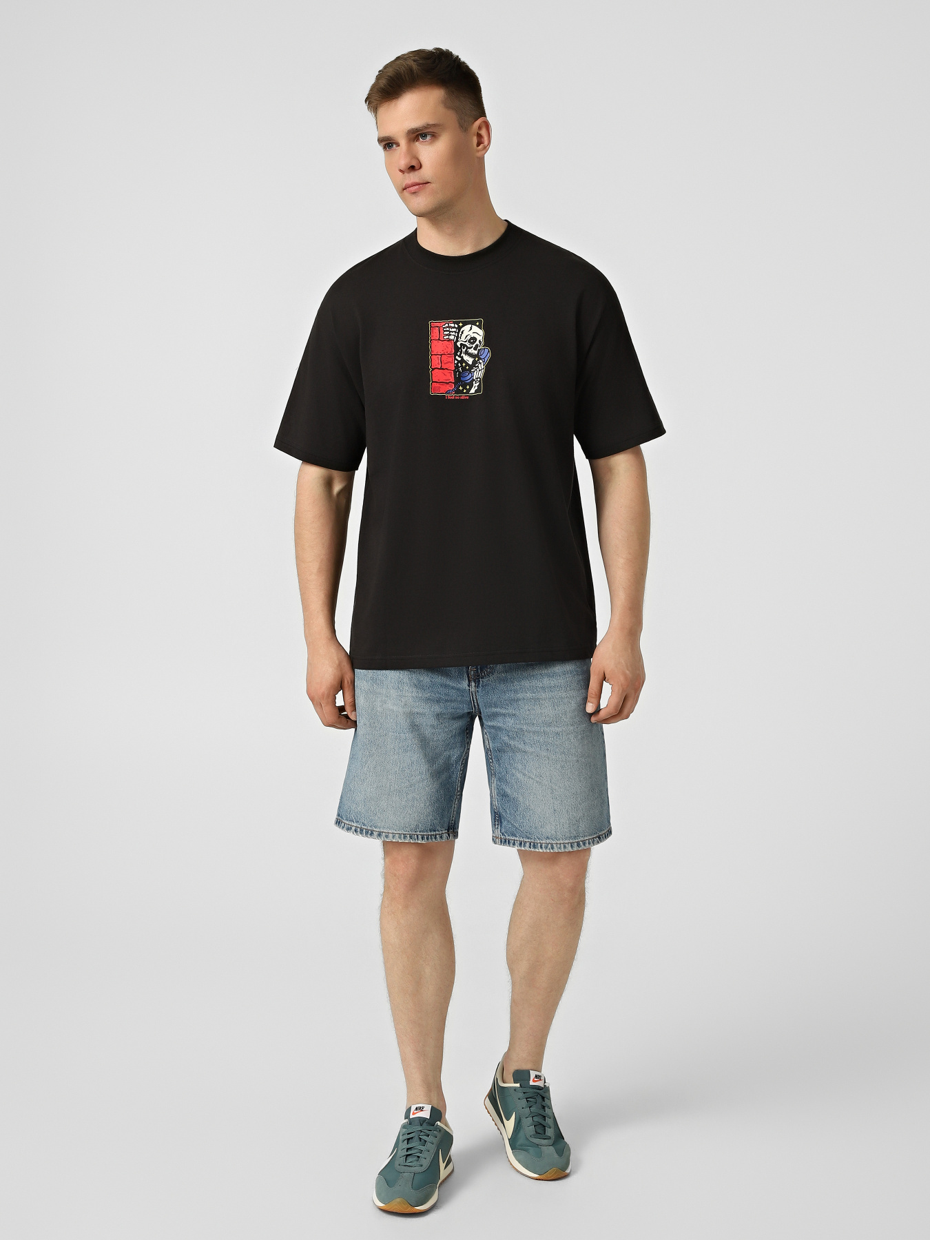 Футболки і поло Vans FEEL SO ALIVE SS TEE модель VN000XHSBLK1 Фото