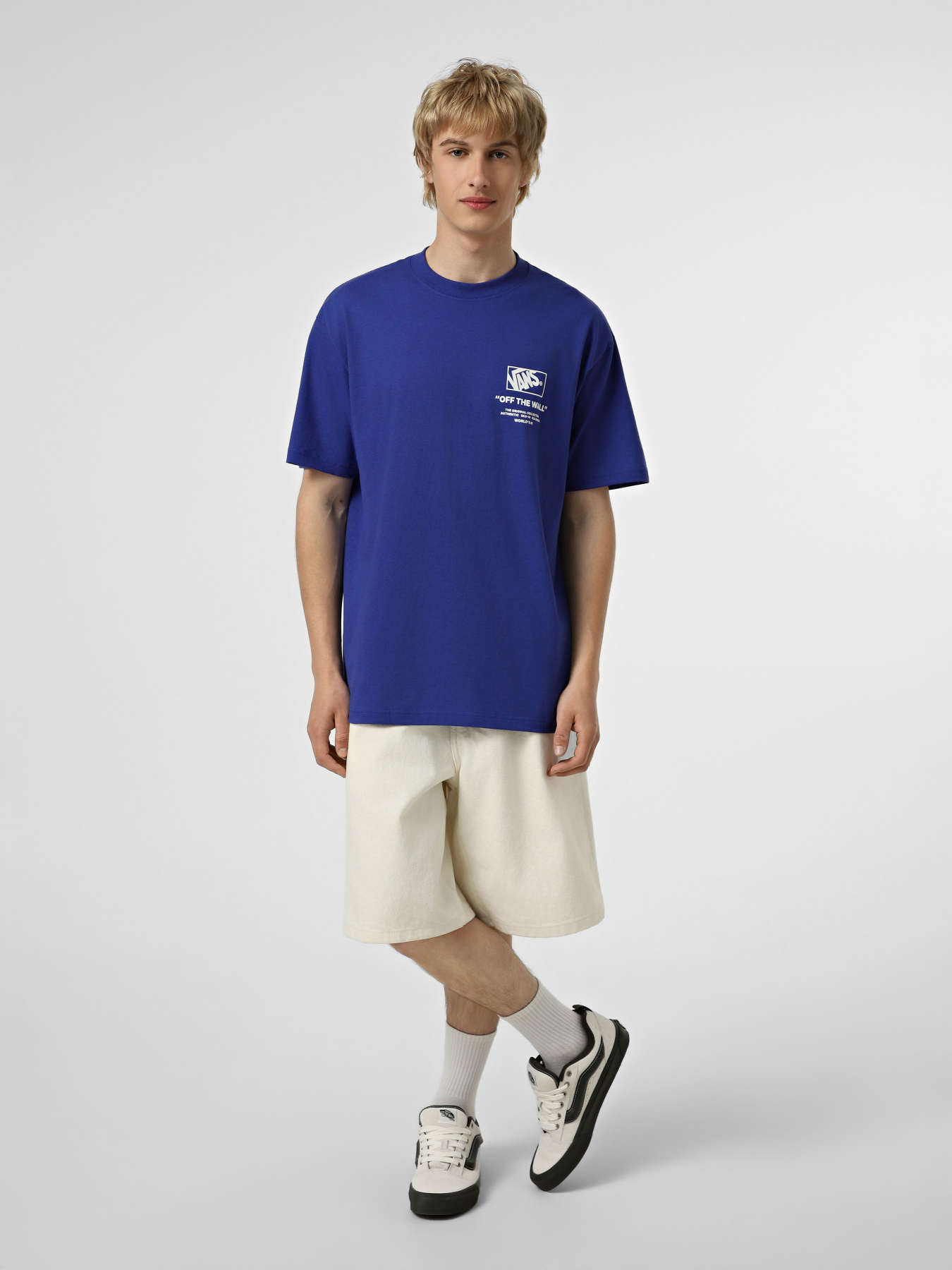 Футболки і поло Vans STACKED HI SS TEE модель VN000PEWFRX1 Футболки і поло Vans STACKED HI SS TEE модель VN000PEWFRX1 Фото