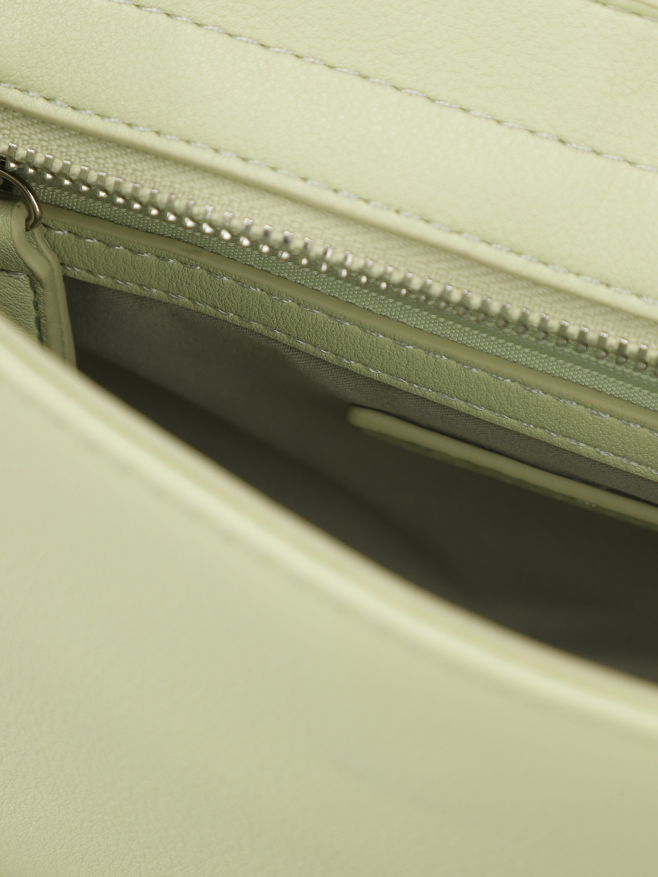 Кросс-боди Valentino Amaro модель VBS5WM04 ALOE Кросс-боди Valentino Amaro модель VBS5WM04 ALOE Фото