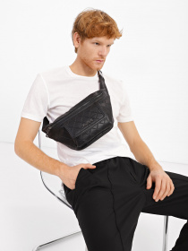 Поясная сумка Valentino модель VBS6GU03 NERO Фото