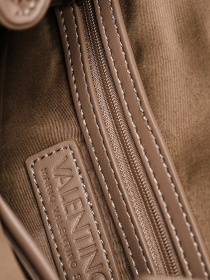 Рюкзаки Valentino модель VBS3KK12 TAUPE Фото