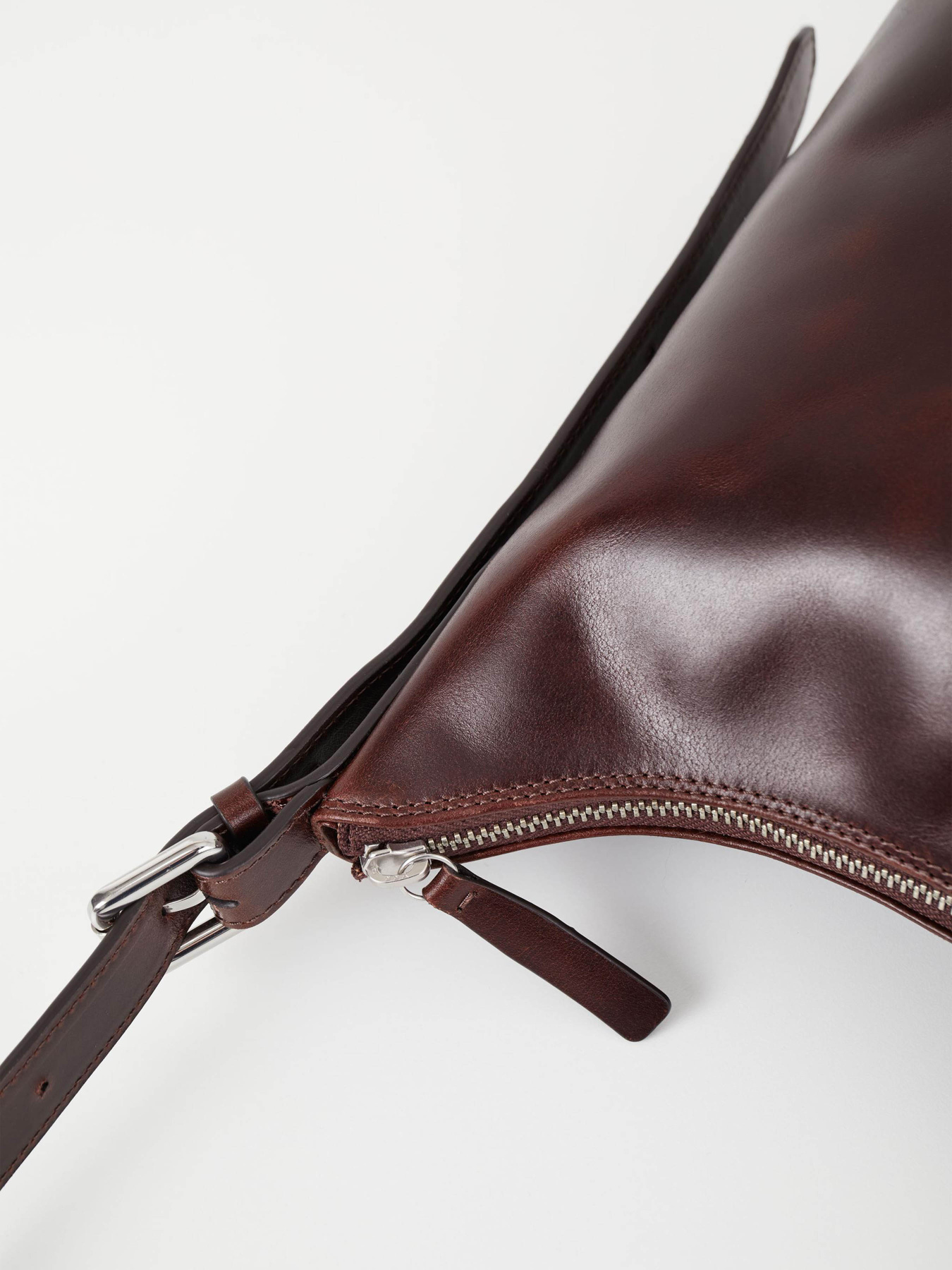 Хобо VAGABOND Bari модель BN01-001-31 Фото