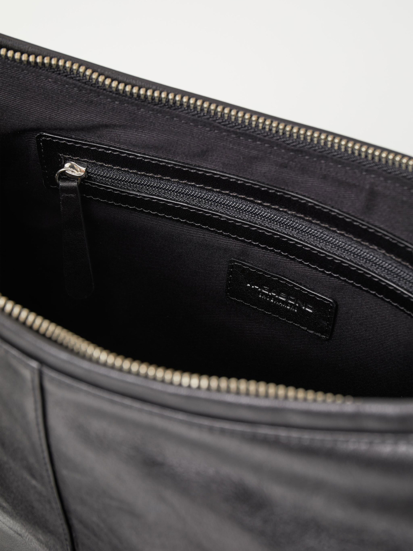 Хобо VAGABOND Itami модель BM01-101-20 Фото