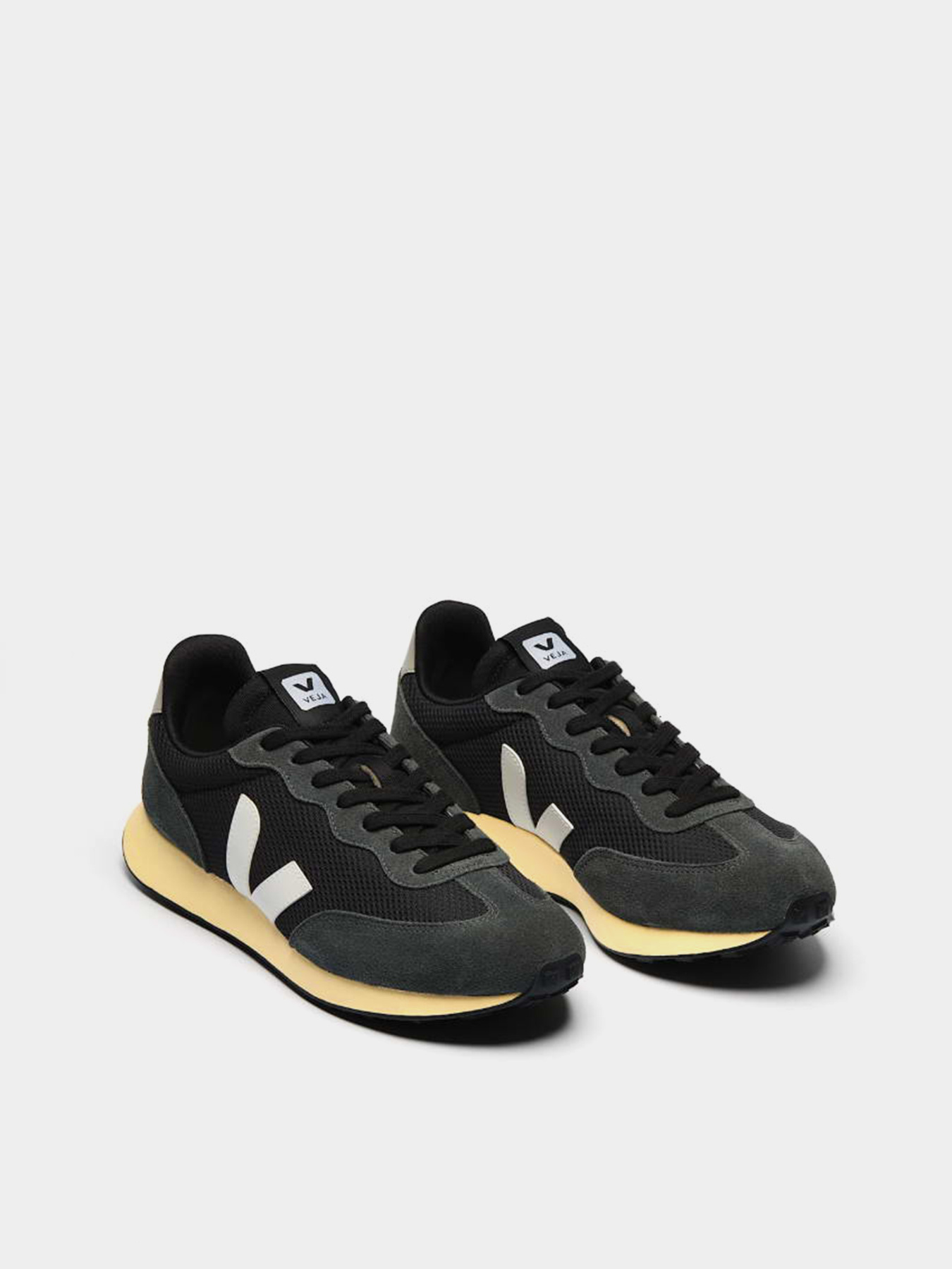 Кросівки повсякденні Veja RIO BRANCO II модель RO1803870B Кросівки повсякденні Veja RIO BRANCO II модель RO1803870B Фото