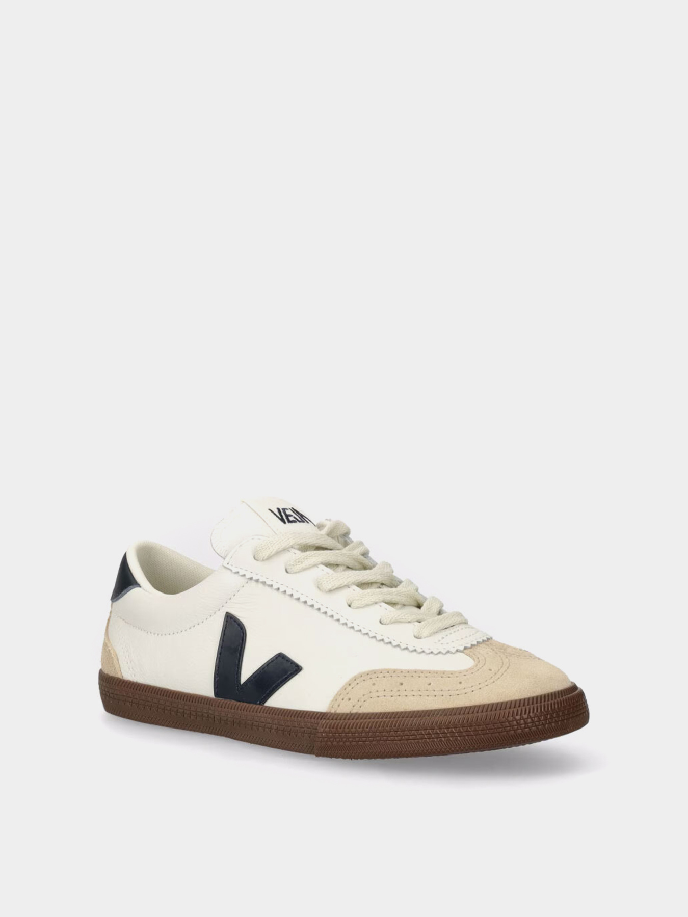 Кеди низькі Veja VOLLEY модель VO2003531A Фото