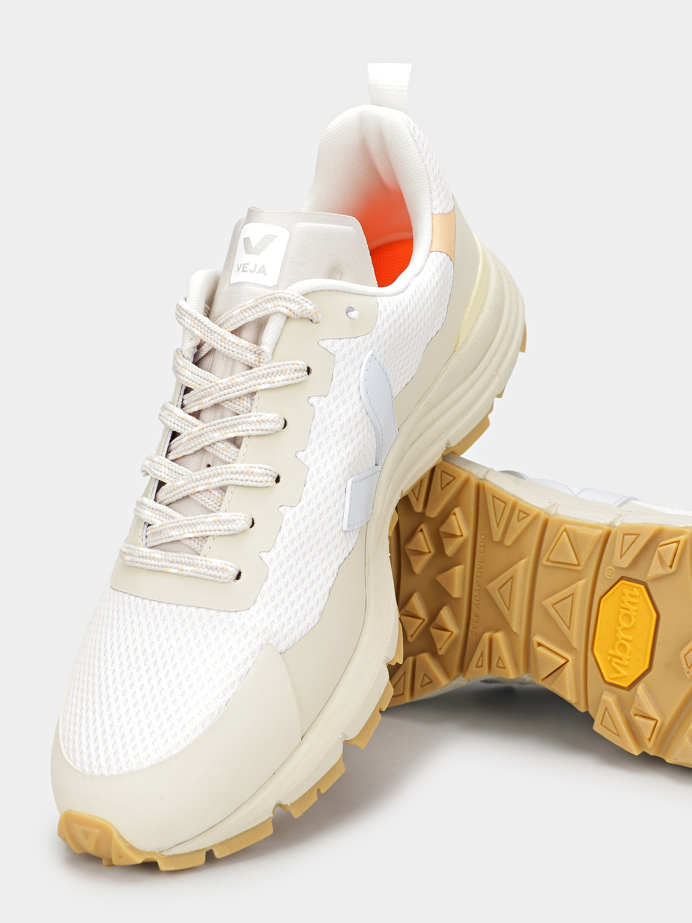 Кроссовки повседневные Veja модель DC1803232 DEKKAN Кроссовки повседневные Veja модель DC1803232 DEKKAN Фото