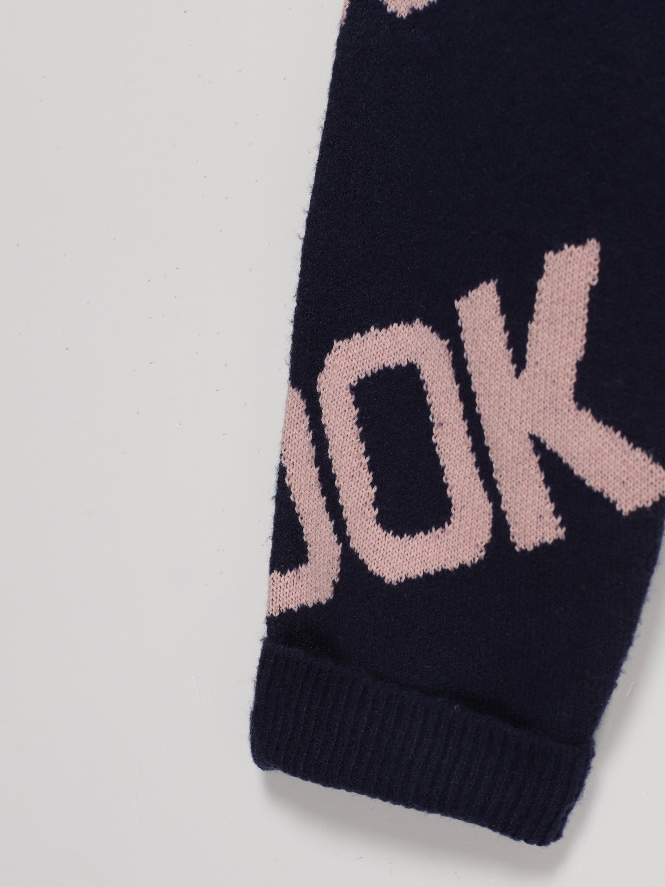 Джемпер Vero Moda модель 318413566E39_т.синій з с.рожевим Фото