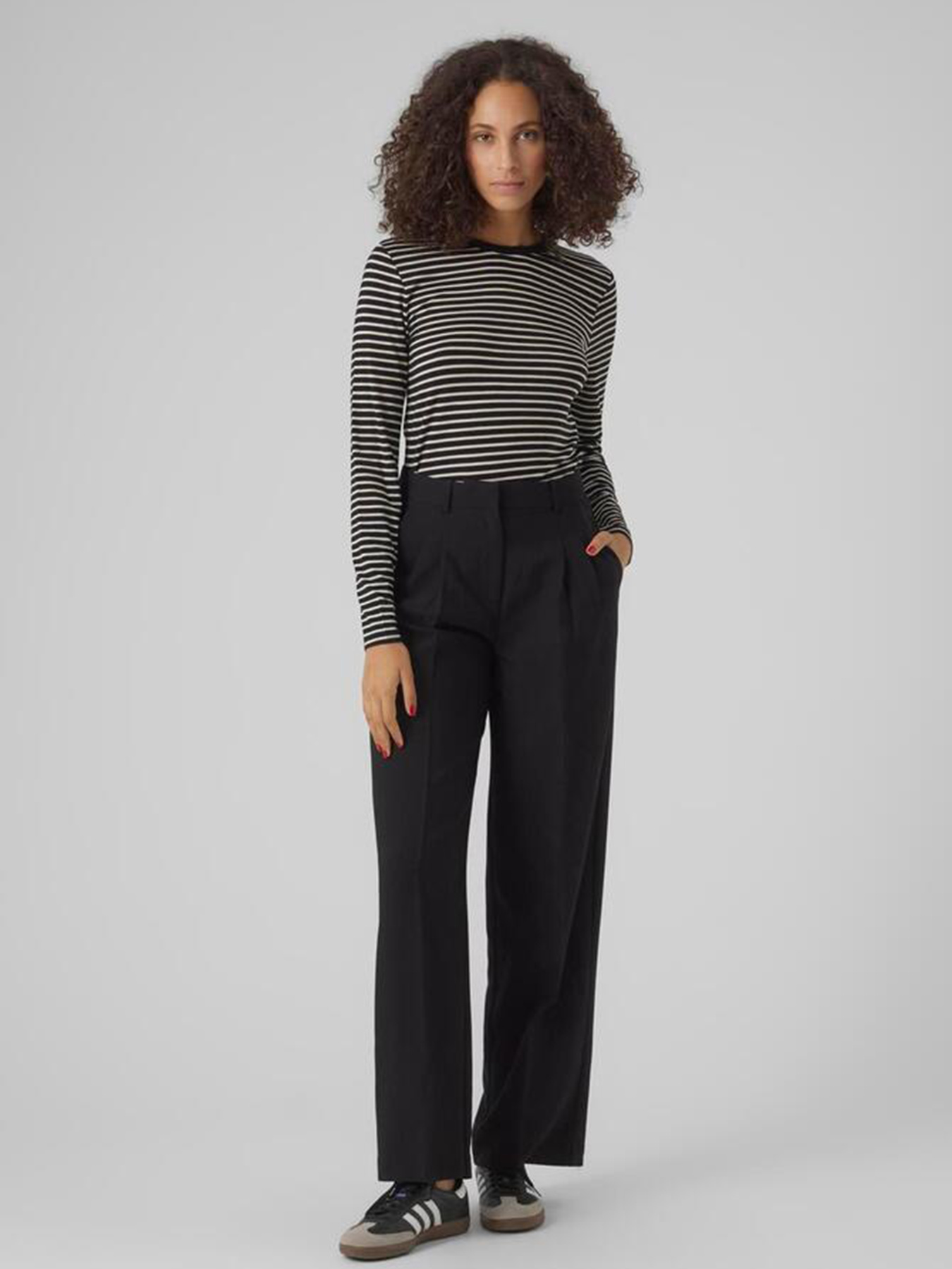 Лонгслив Vero Moda модель 10298360_Black BIRCH Фото