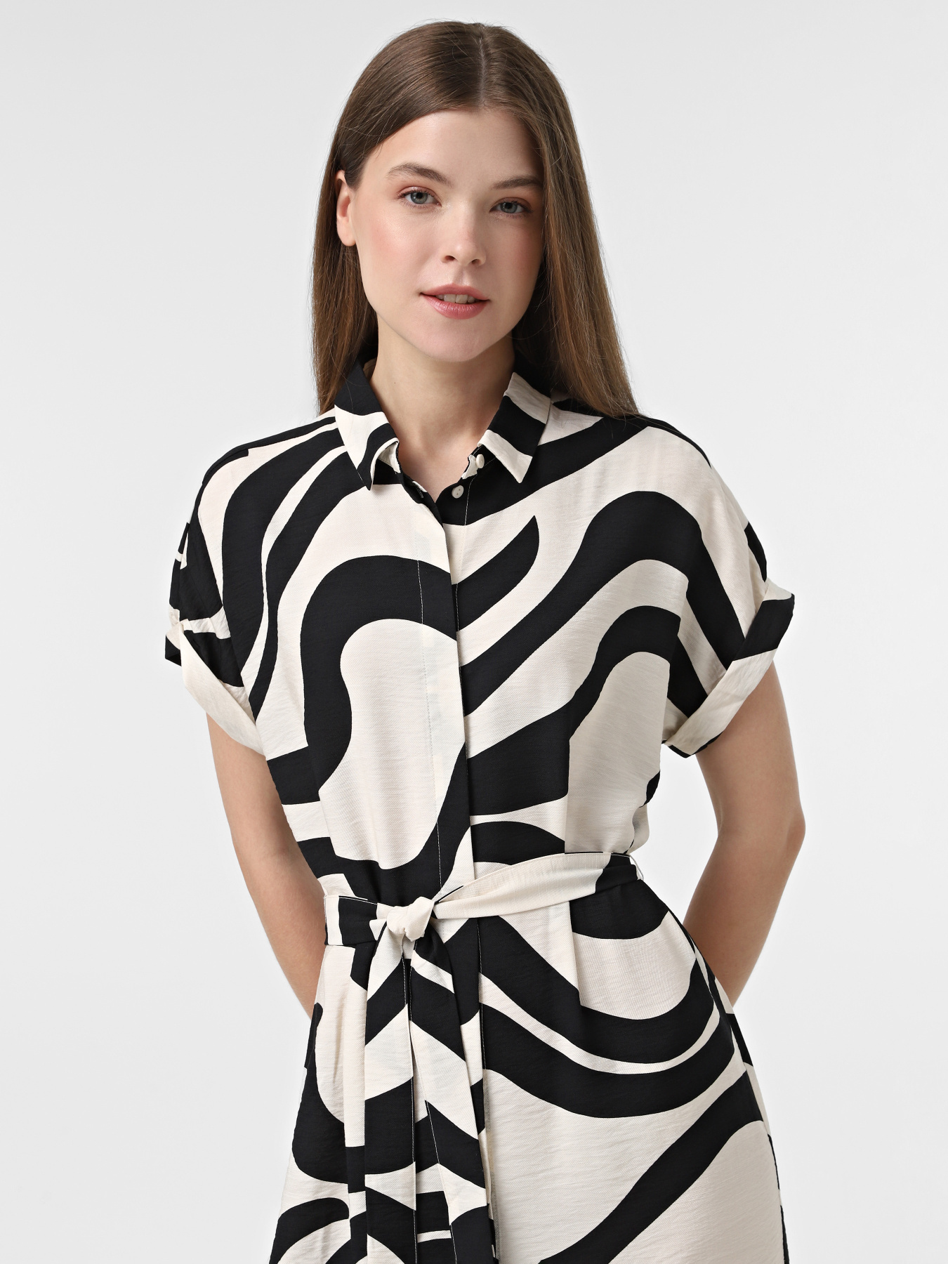 Платье миди Vero Moda модель 10321789_Black Graphic Фото