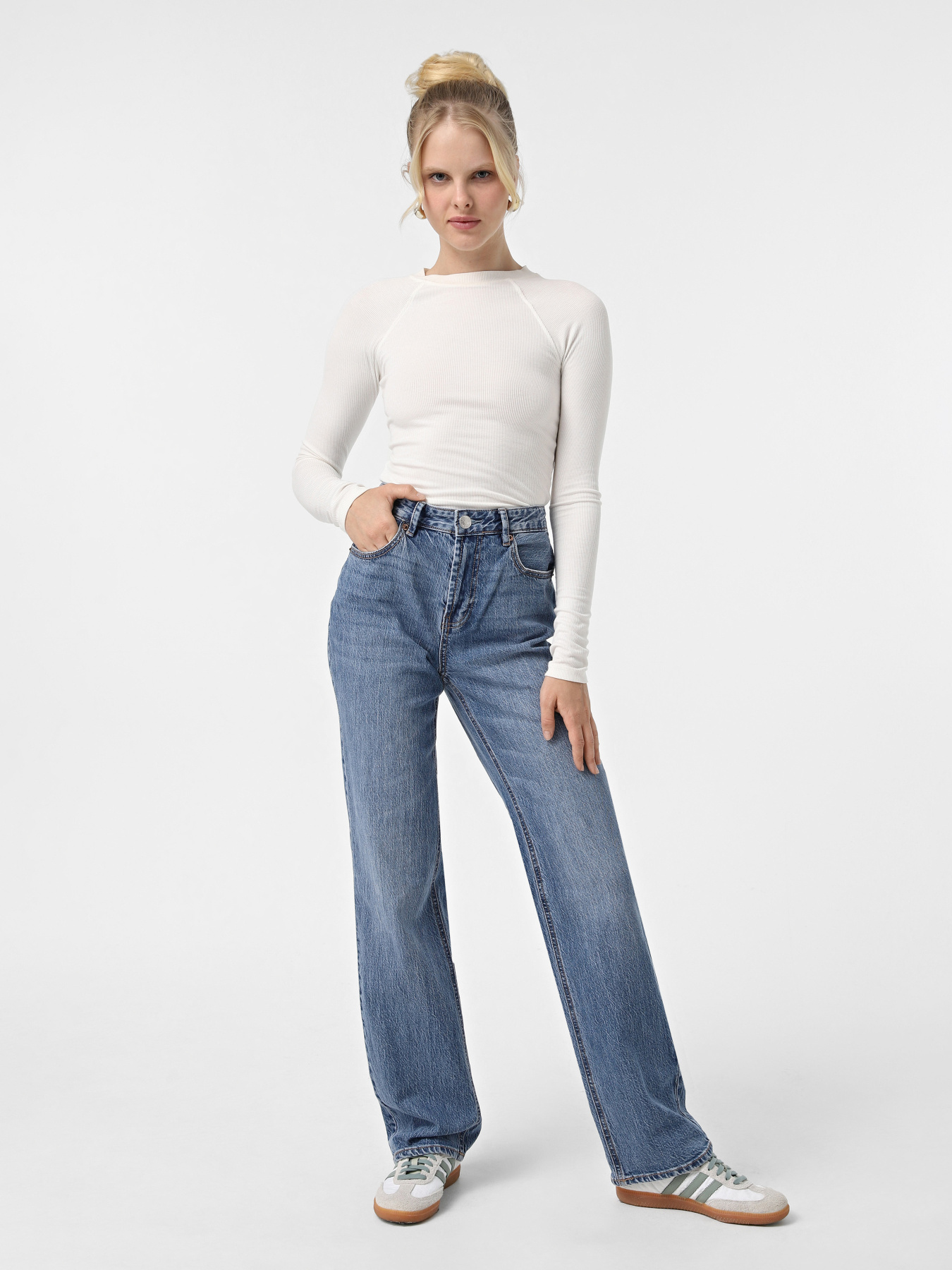 Расклешенные джинсы Vero Moda модель 10315494_Medium Blue Denim Фото