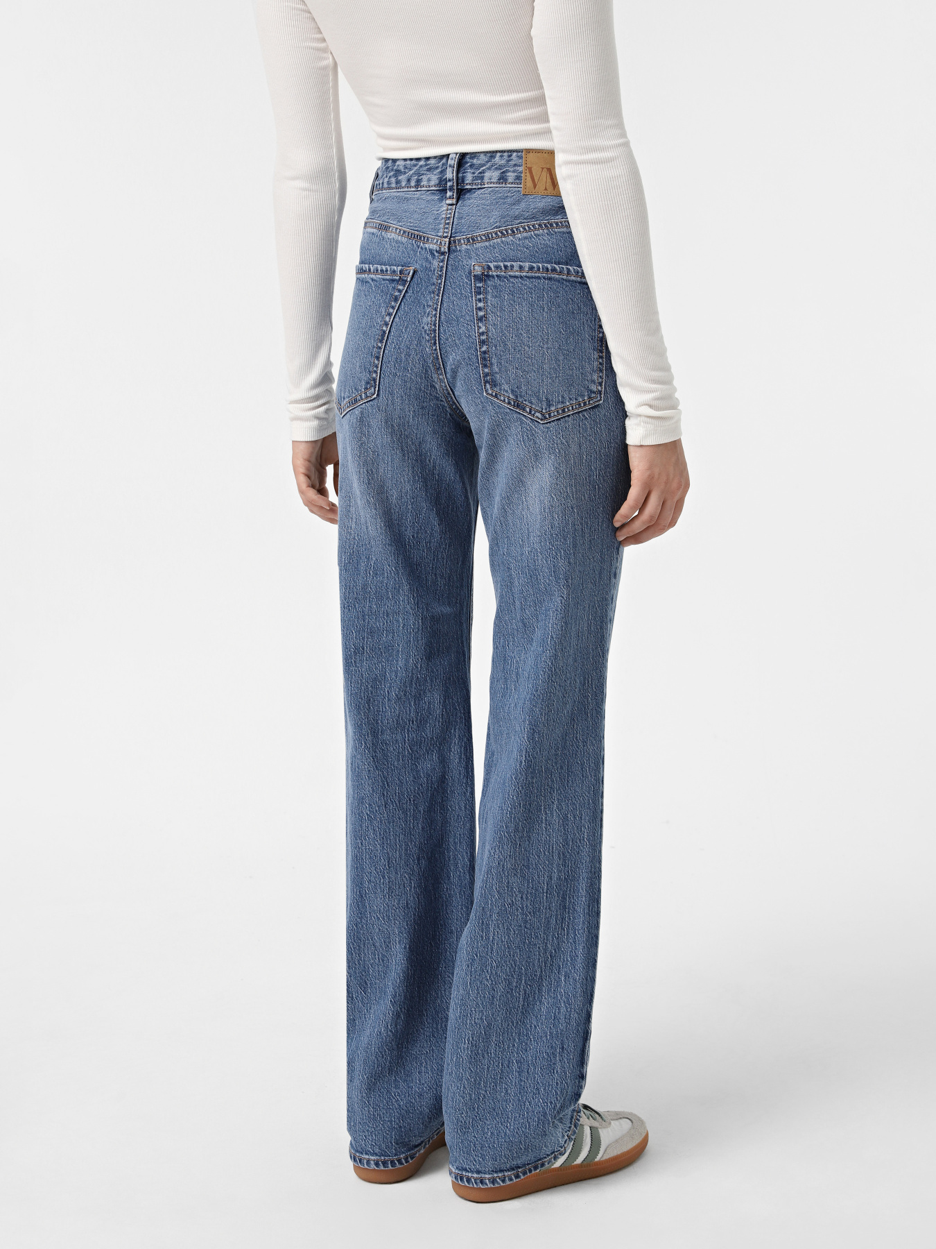 Расклешенные джинсы Vero Moda модель 10315494_Medium Blue Denim Фото