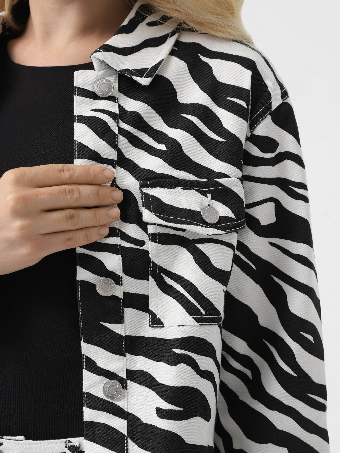 Джинсовая куртка Vero Moda модель 10329029_Bright White BLACK ZEBRA Фото