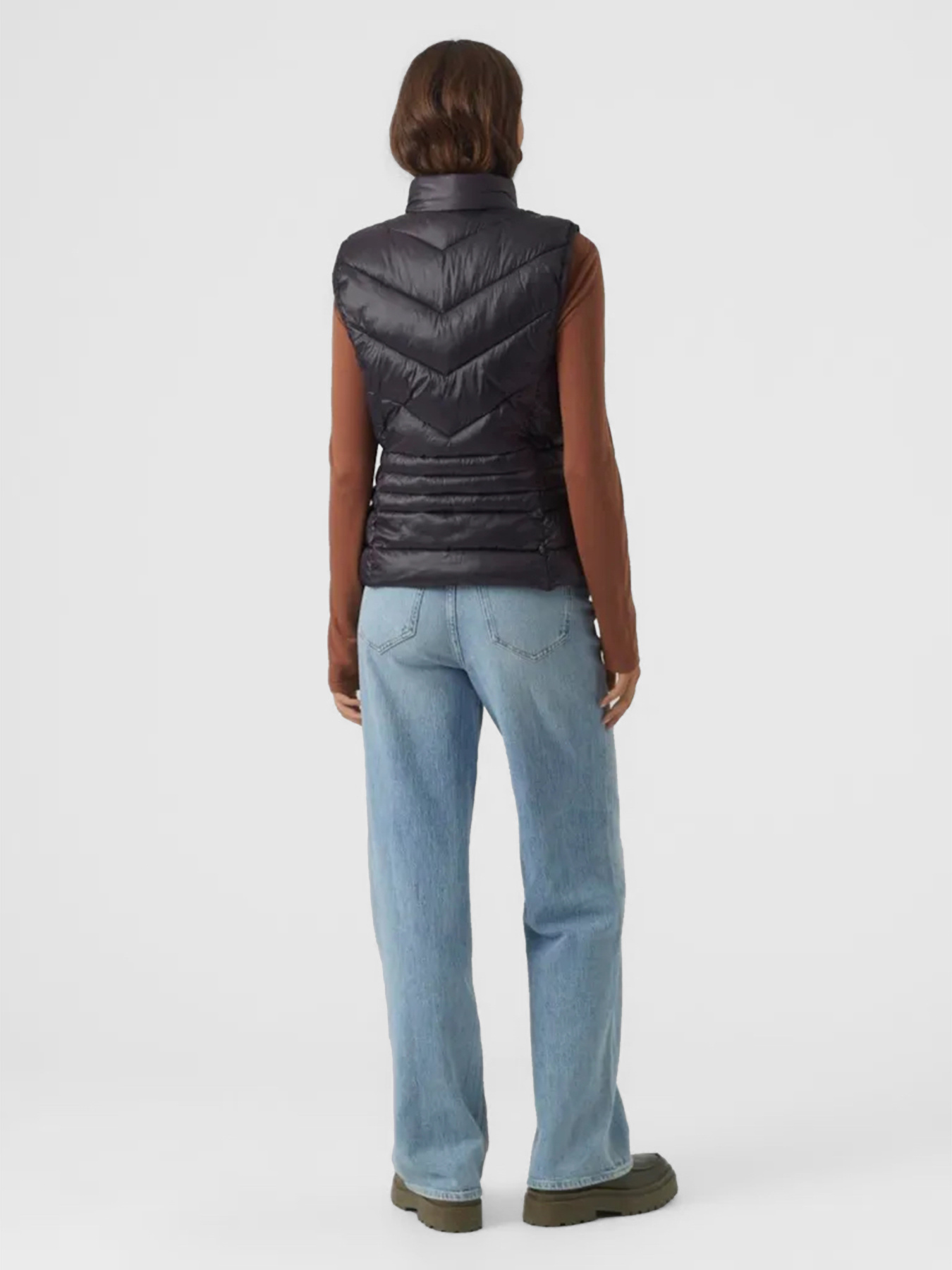 Жилет з утеплювачем Vero Moda модель 10289449_Black Фото