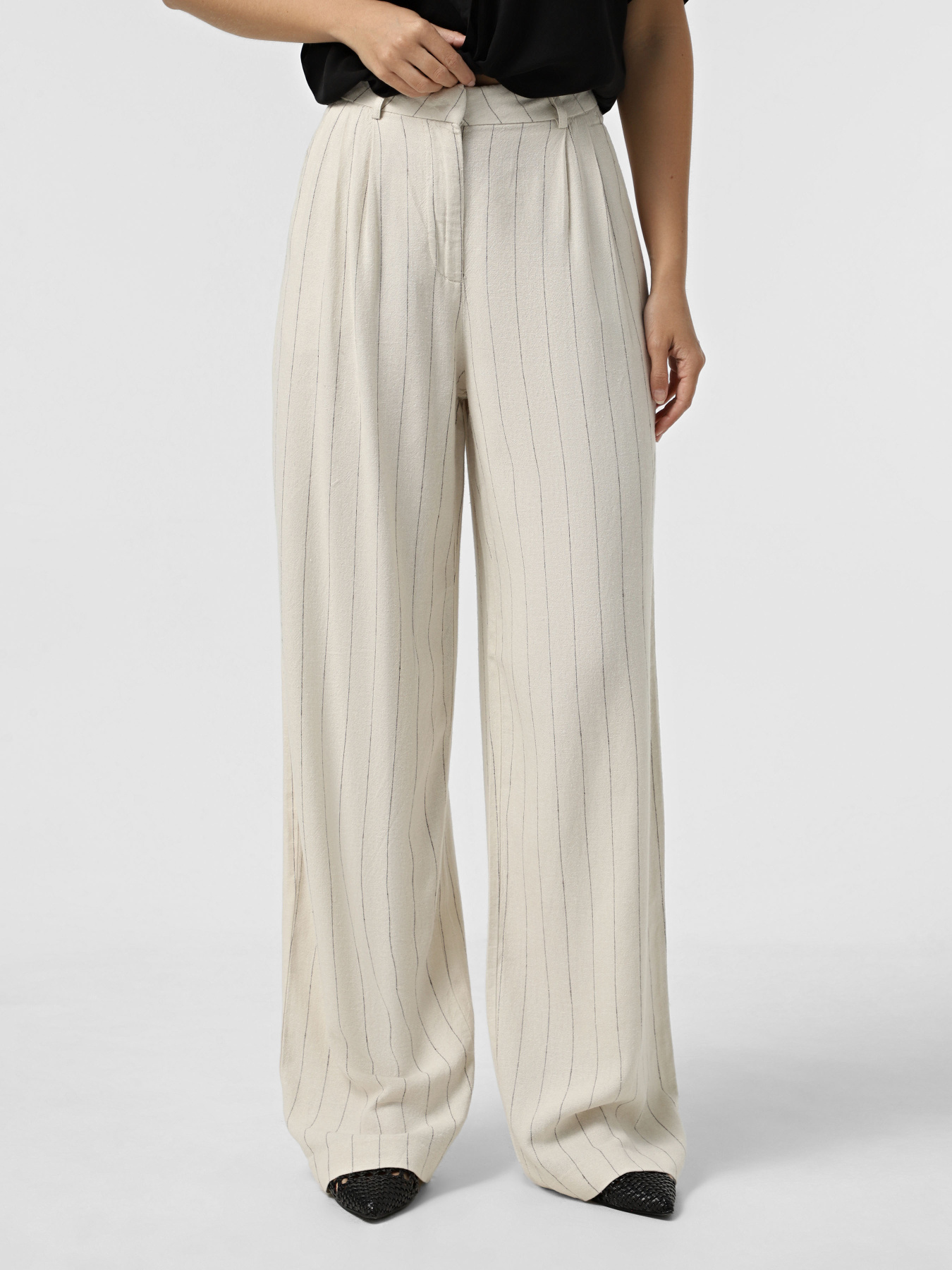 Штани повсякденні Vero Moda модель 10322125_Oatmeal GREY PINSTRIPE Фото