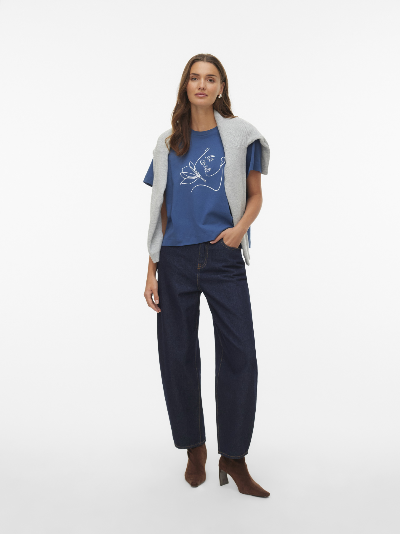 Футболка Vero Moda модель 10346290_Dark Denim FLOWER LADY Фото