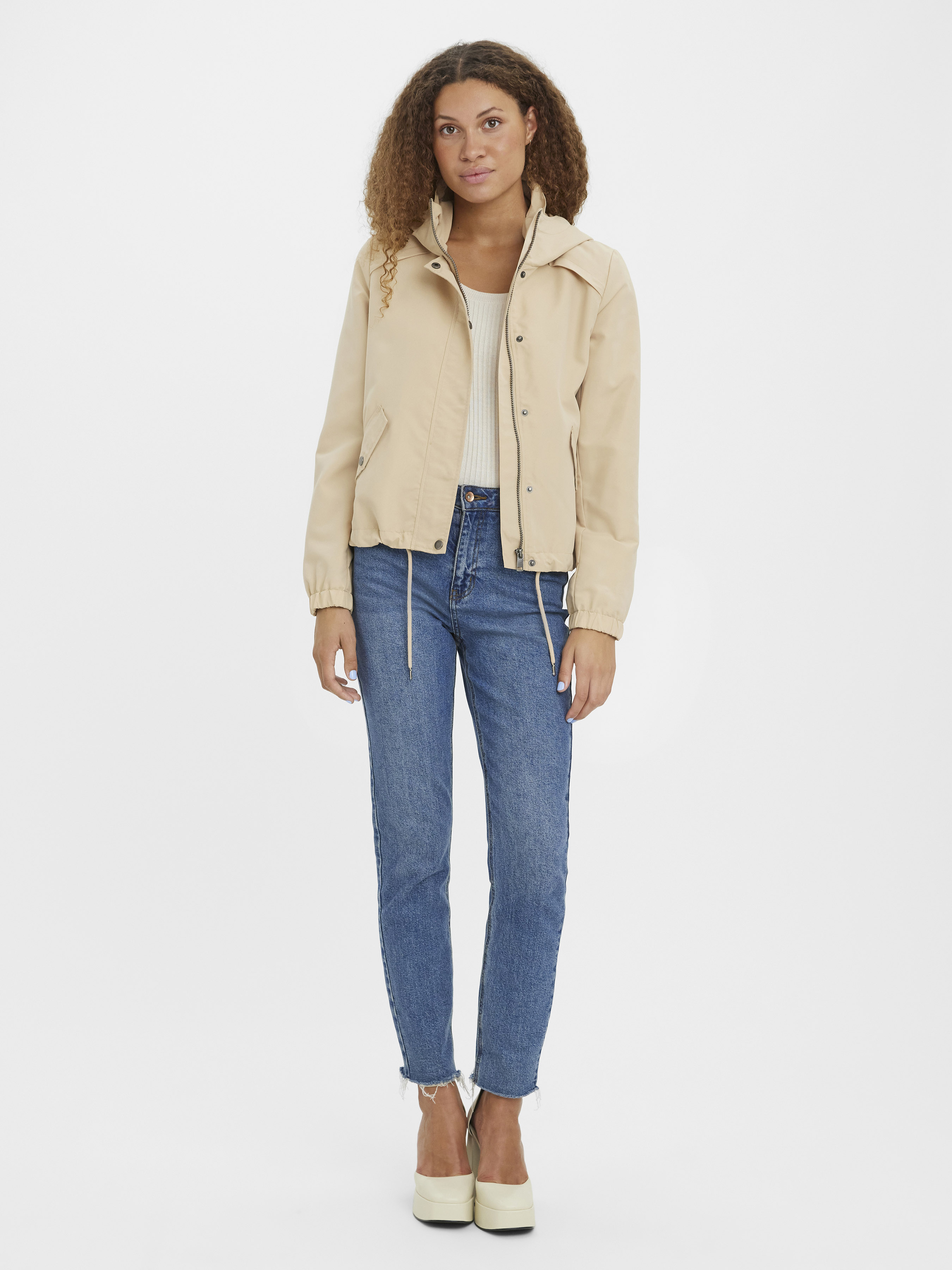 Жіноча Парка Vero Moda ZOA SHORT PARKA (VMW740) колір світло-коричневий, матеріал поліестер